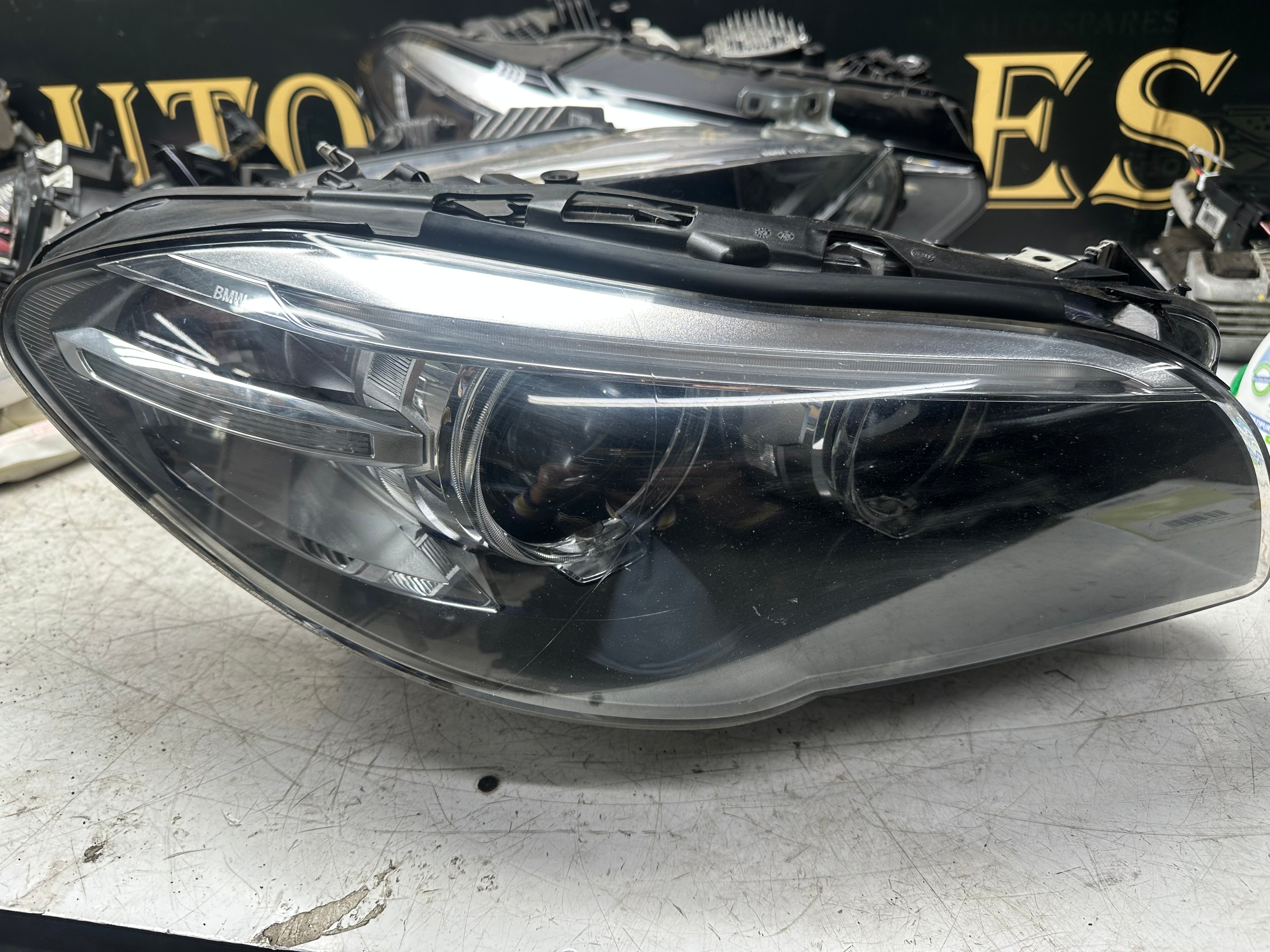 BMW 5 Series F10 Right Headlight 7317134 – 2010–2017