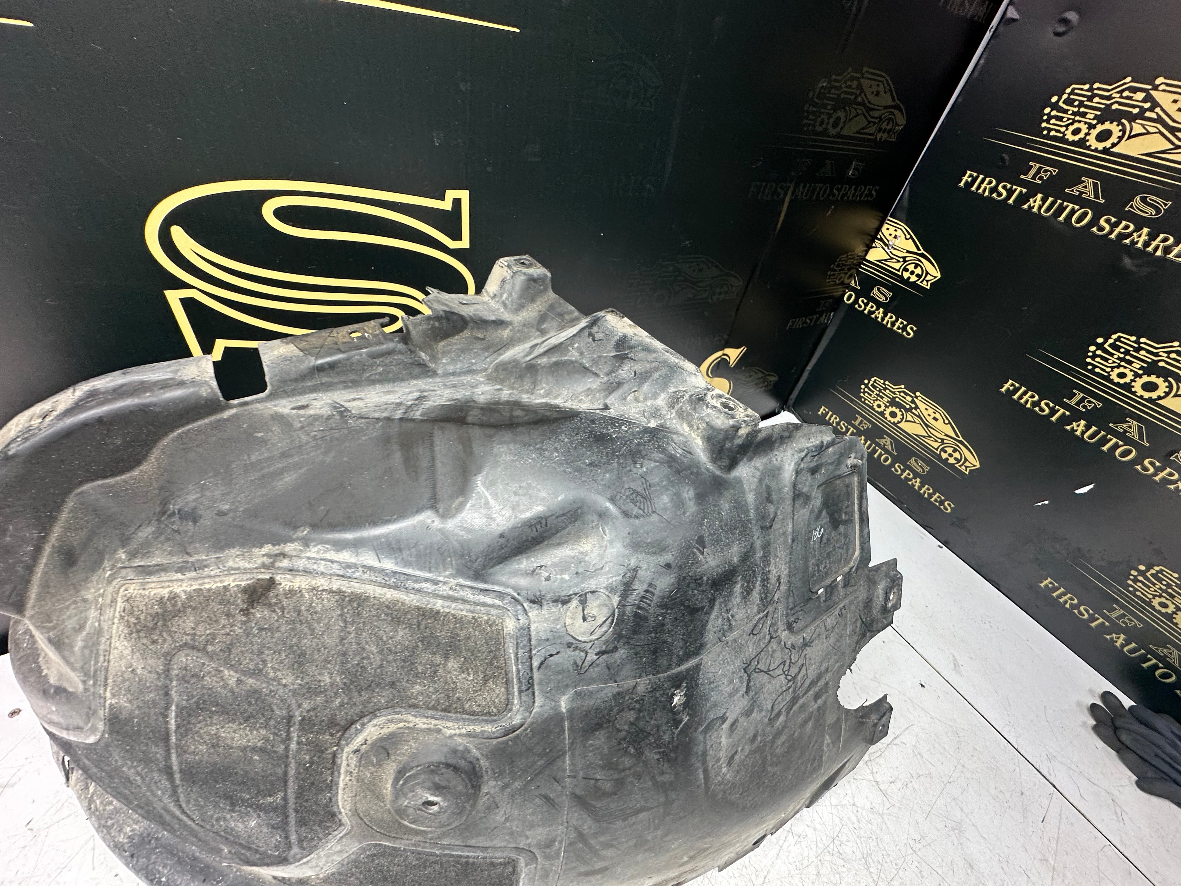 BMW X5 F15 F85 Front Right O/S Wheel Arch Cover Liner (7290854)