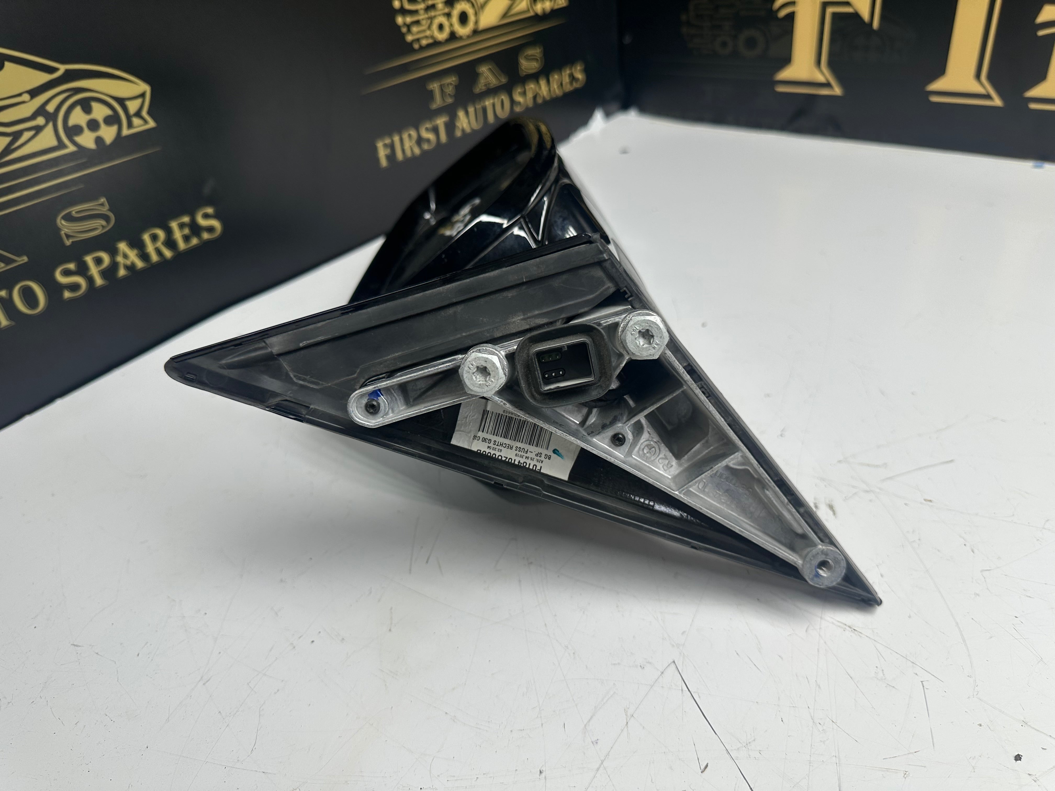 BMW 5 Series G30 Right Wing Mirror 6 Pins Plug (F0184102U668B)