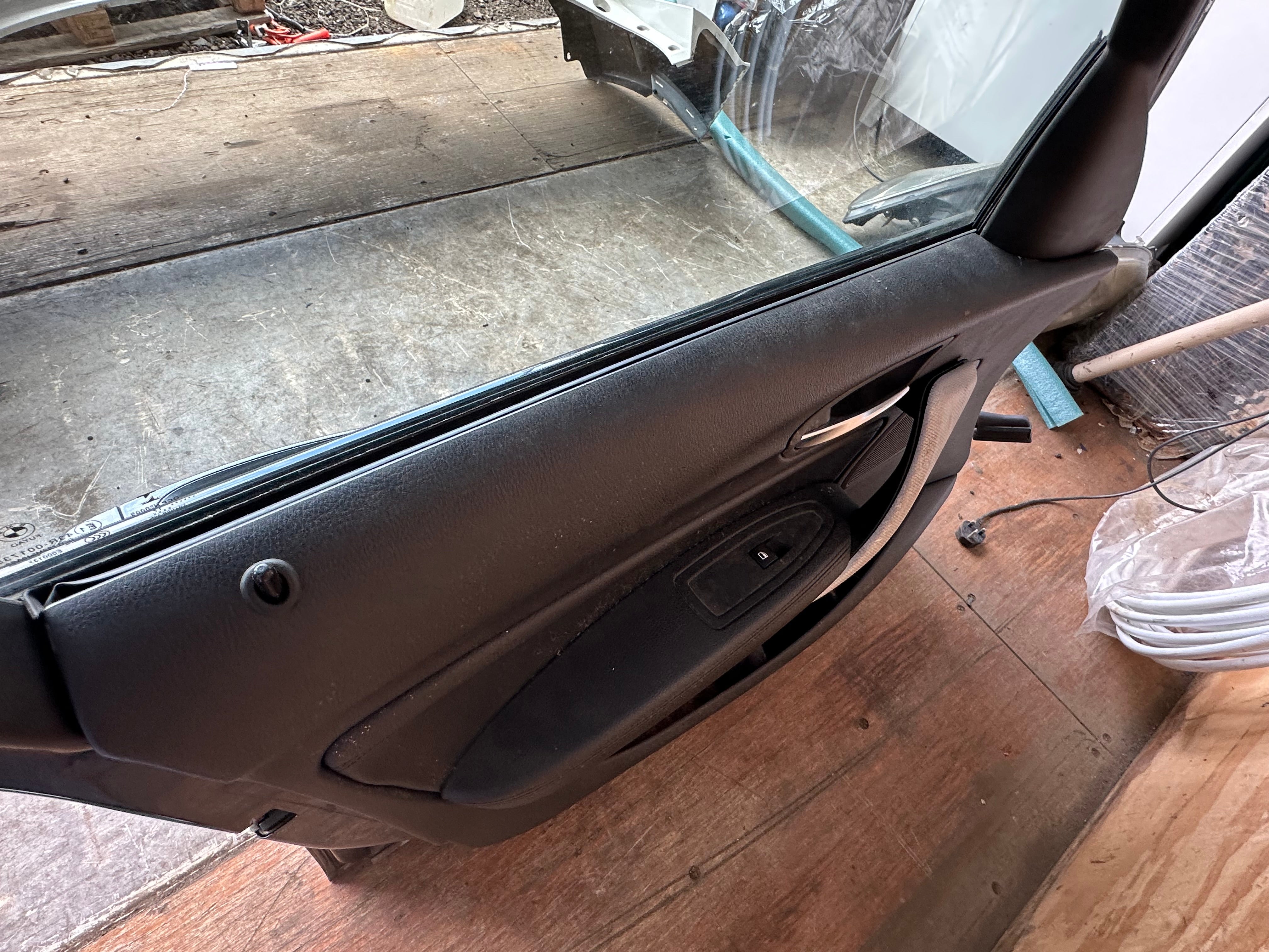 BMW 1 Series F20 N/S/F Left Front Passenger Door – Colour Code B39