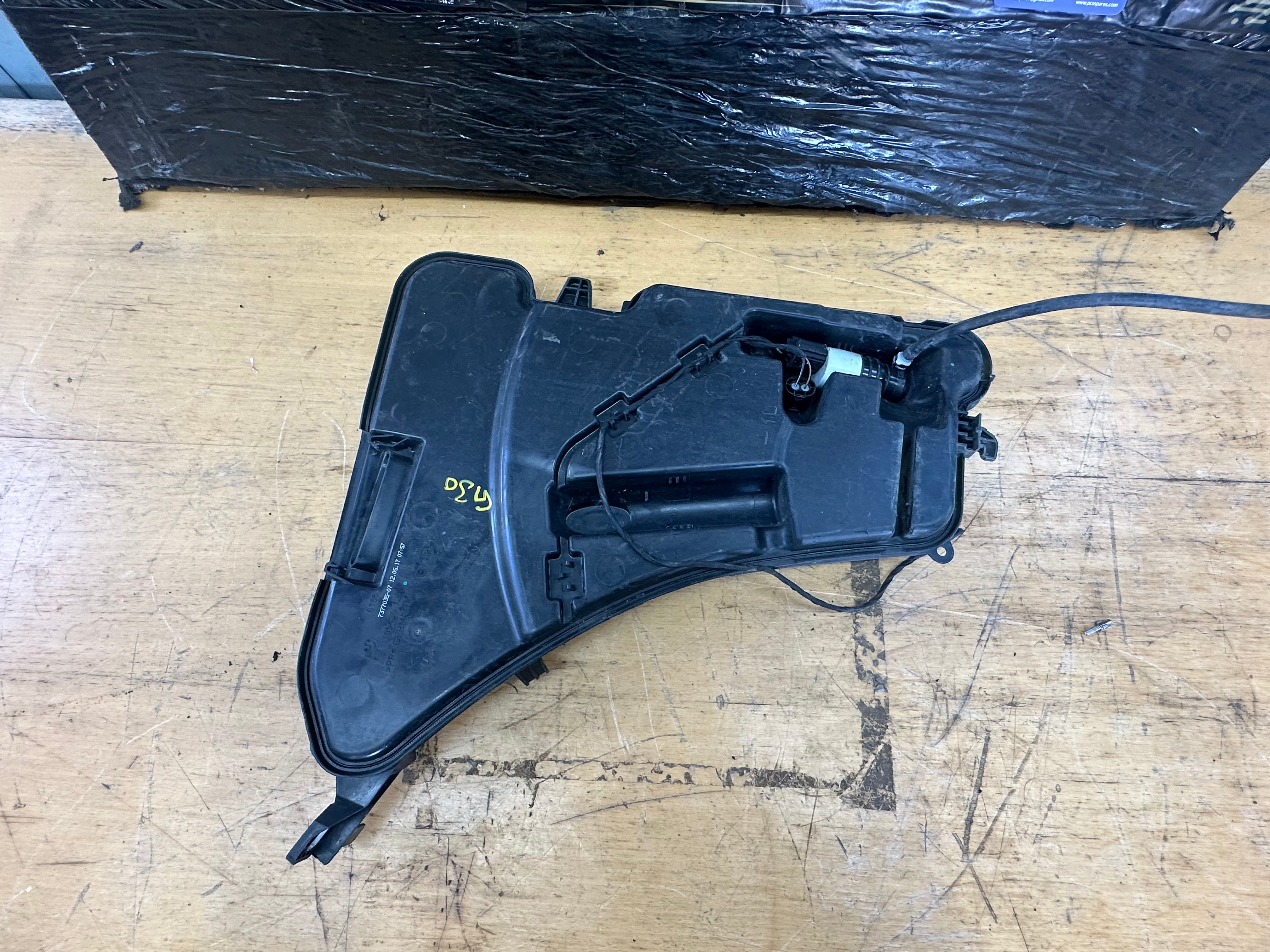 BMW 5 Series G30 Windscreen Washer Bottle (105435-12) (105435) (7377035)