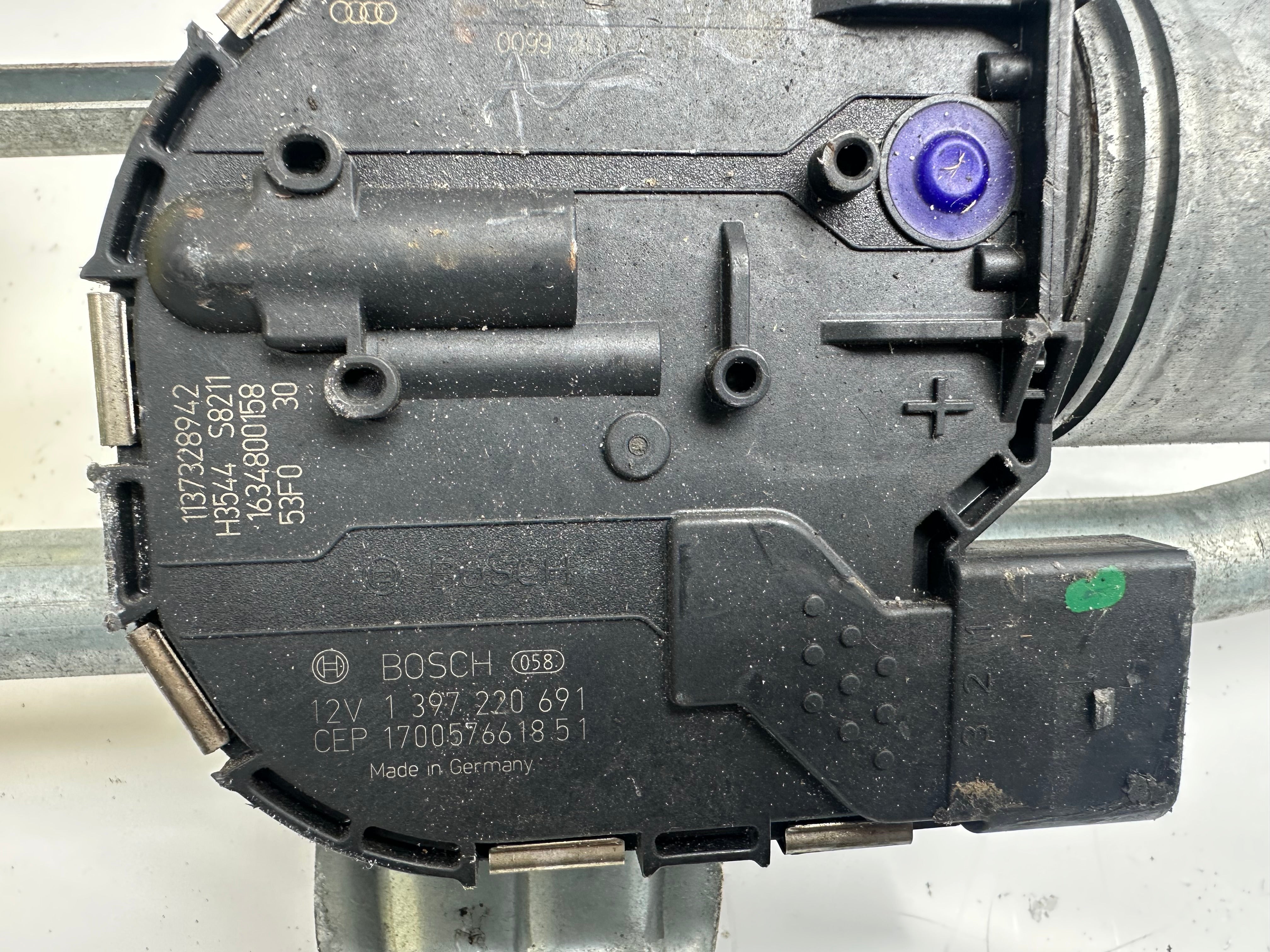 Audi A3 8V 2020 Front Windscreen Wiper Motor & Linkage (8V2955023D)