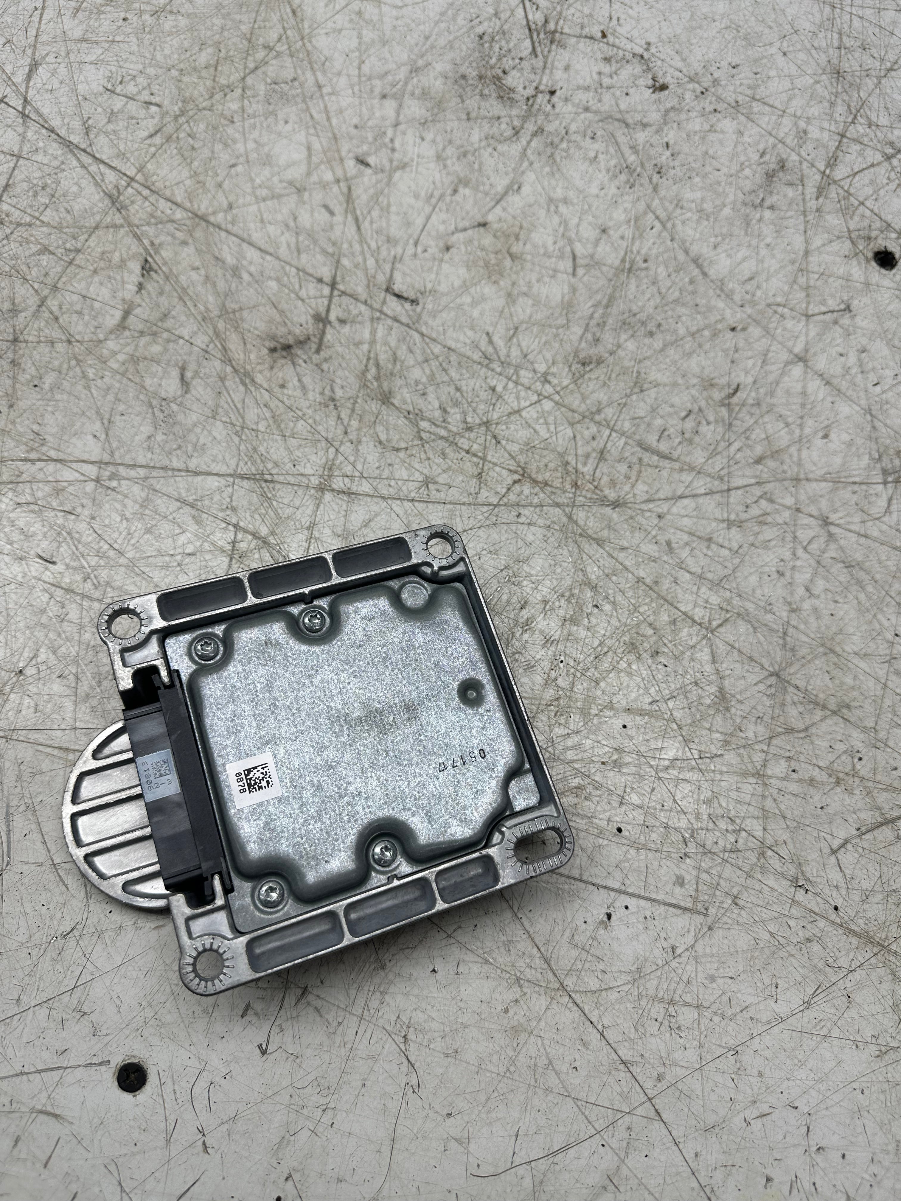 BMW 2 Series F22 Airbag Control Module (6887752)
