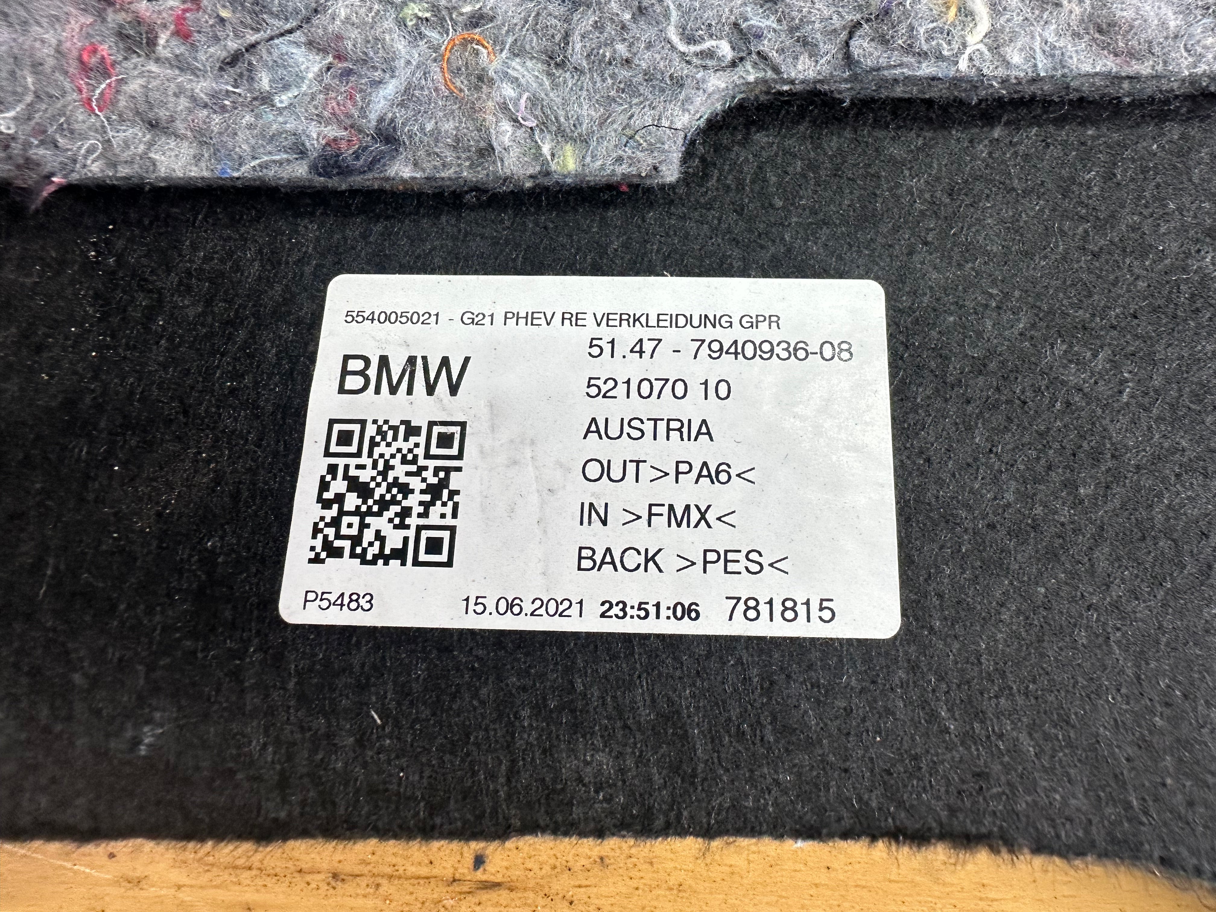 BMW 3 Series G21 330e 2022 Trunk Trim Right Side (7940936)