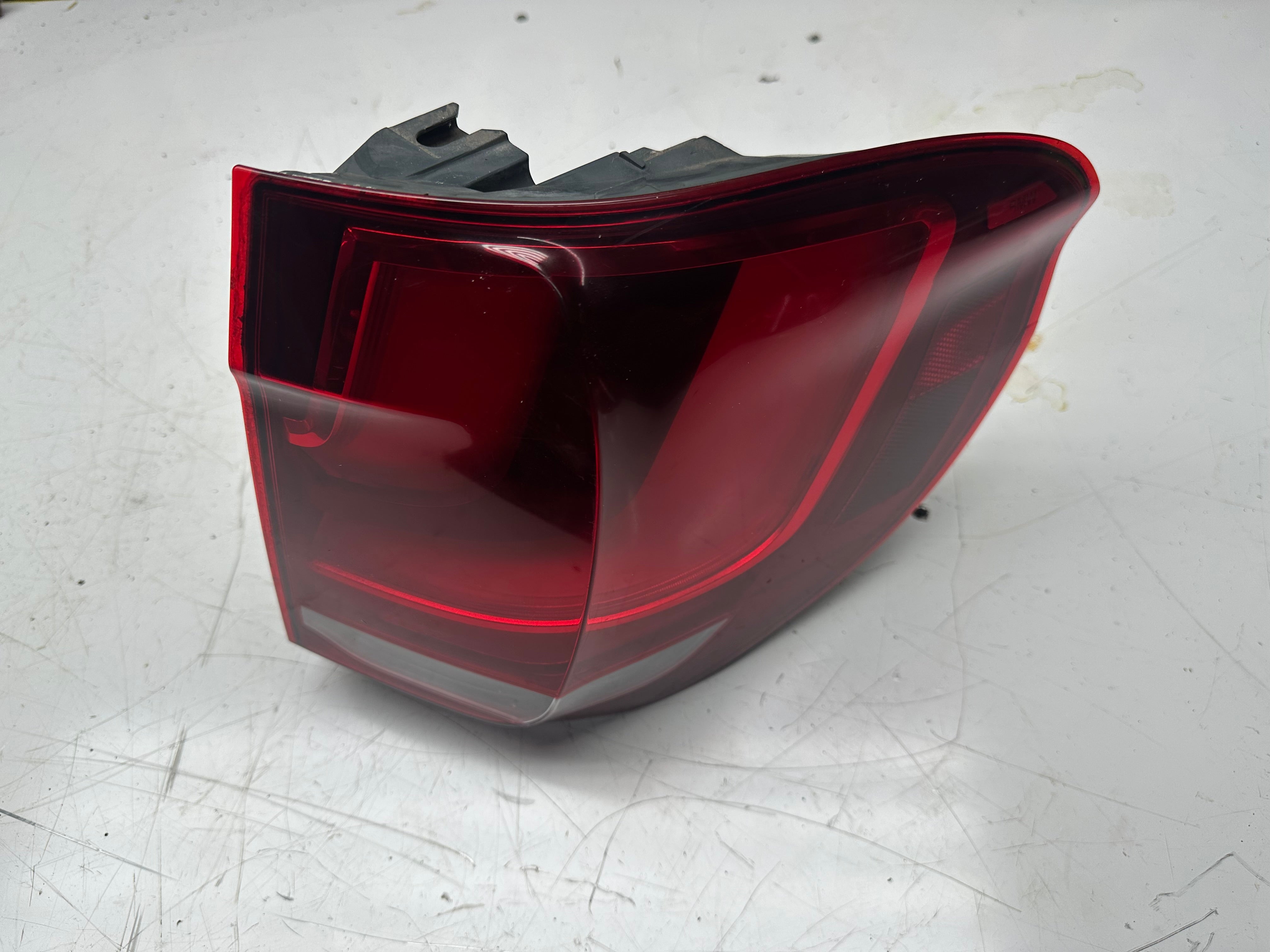 BMW X5 F15 2013–2018 xDrive Right Rear Tail Light (7290100-10) (011297-02)