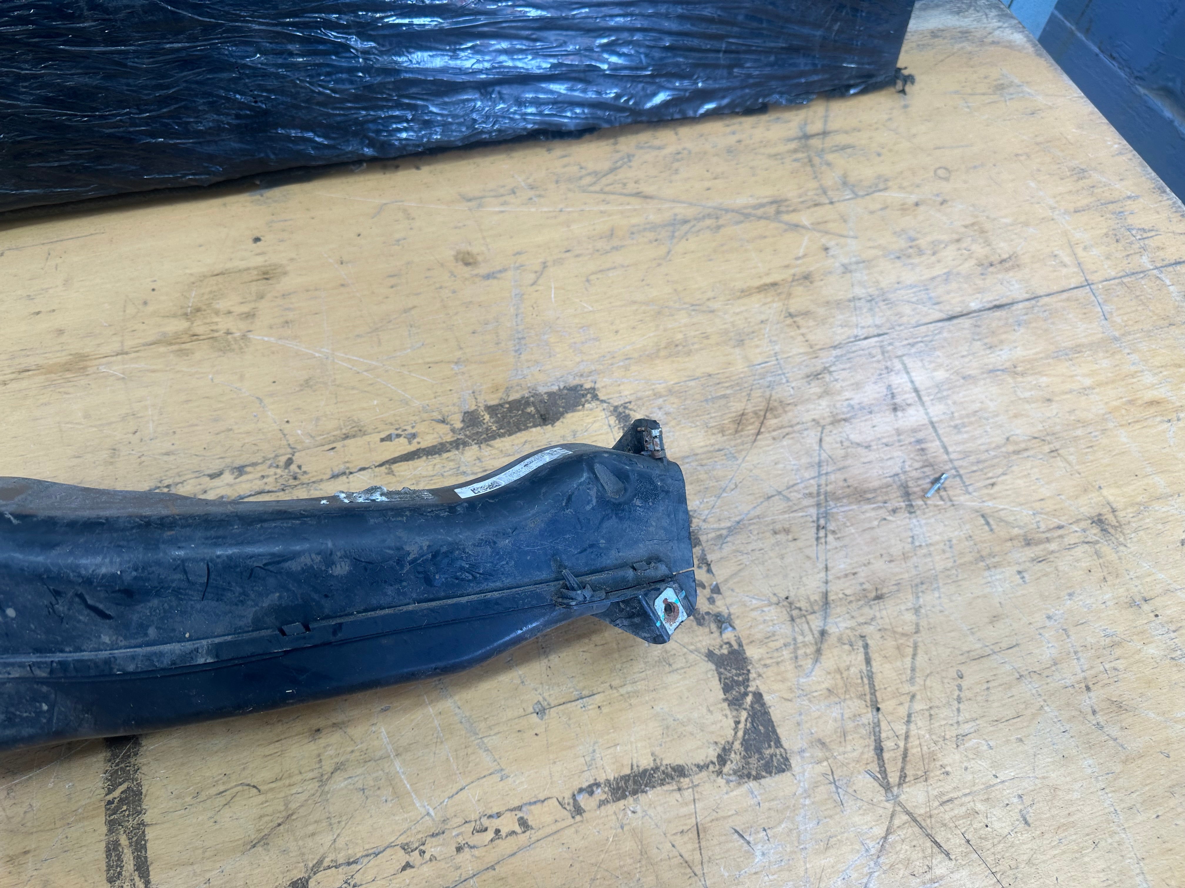 BMW X5 Series M Sport Front Brake Air Duct Right Driver Side F15 (8055210)