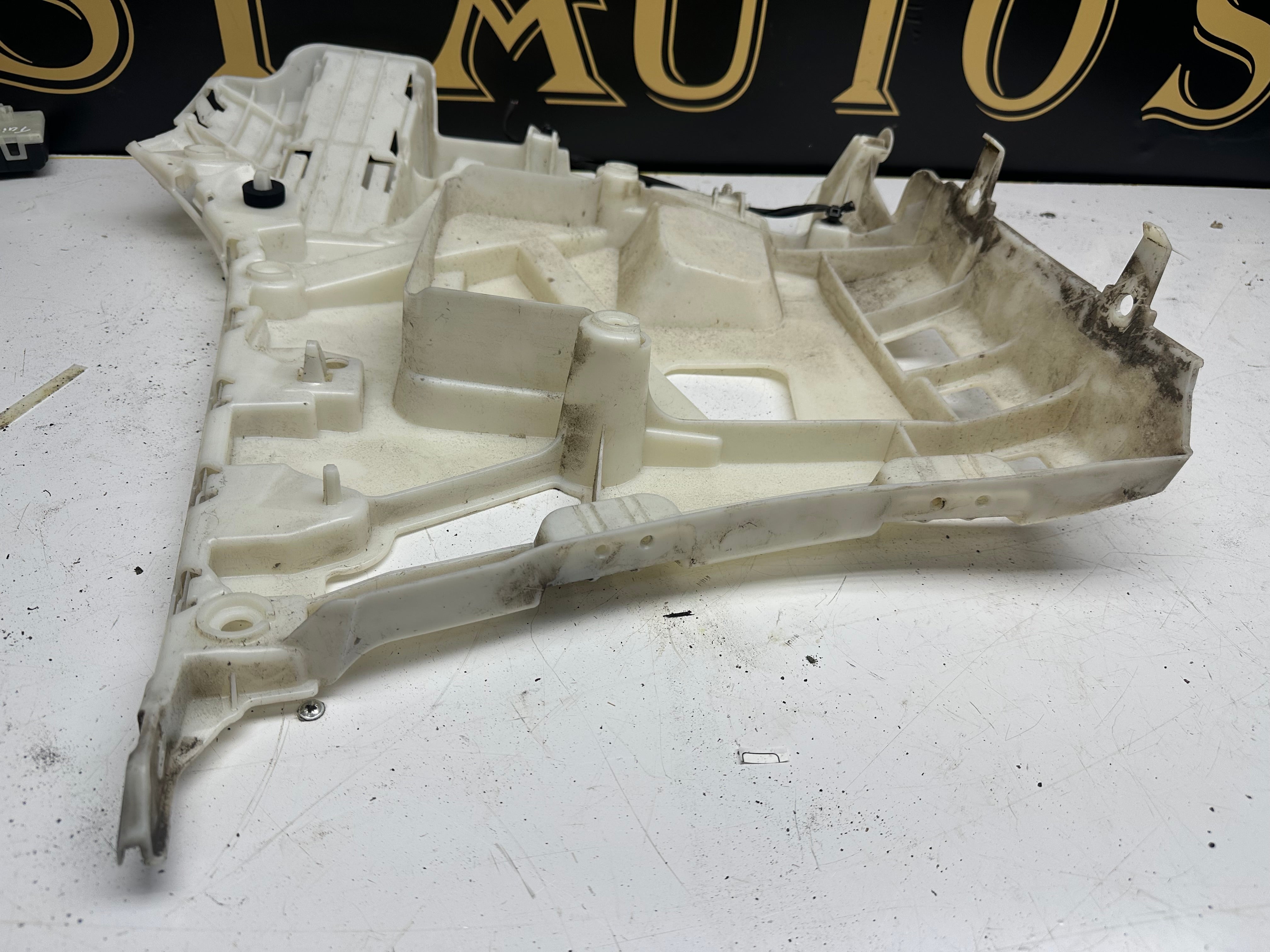 BMW 3 Series G21 LCI Lift Mount Bumper Right RH (51128085492) (158577 11)