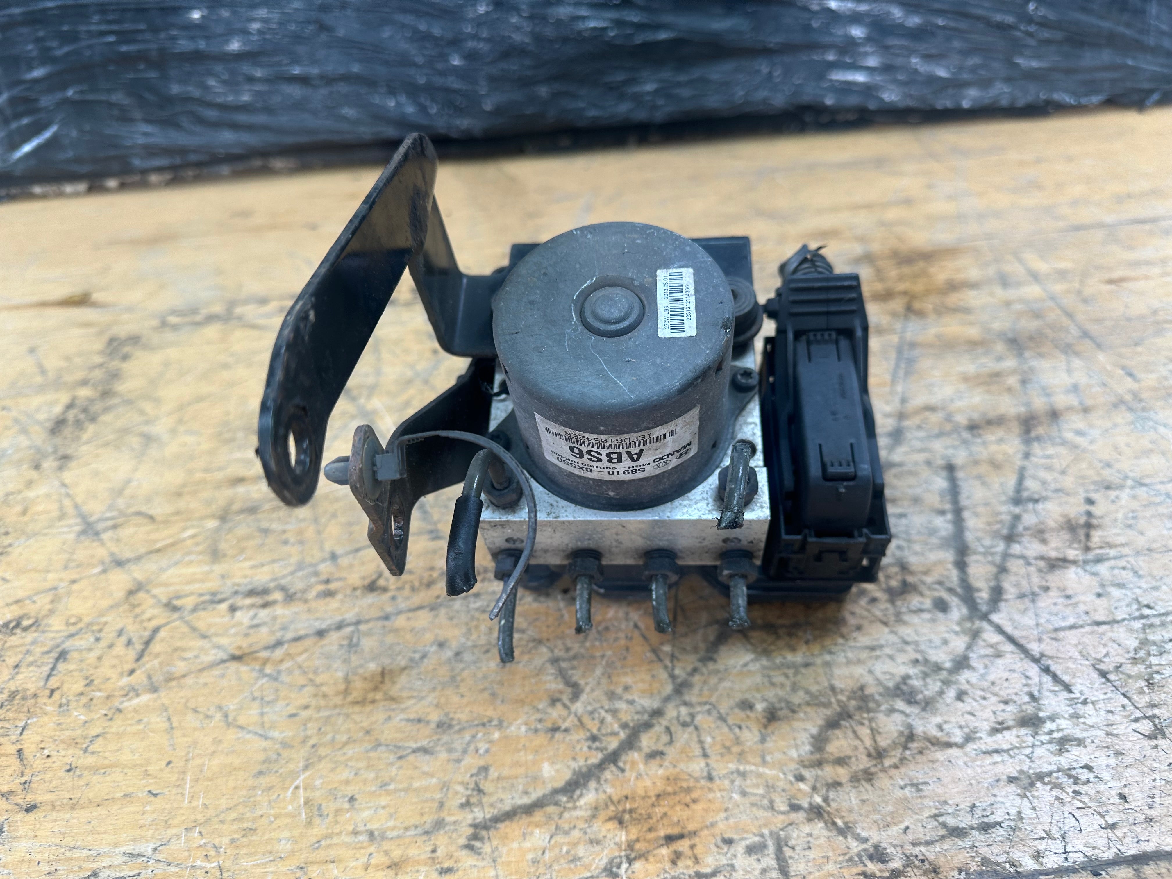 Hyundai i10 2008-2014 MK1 ABS Pump & Control Module (58910-0X550) (BE6000K401)