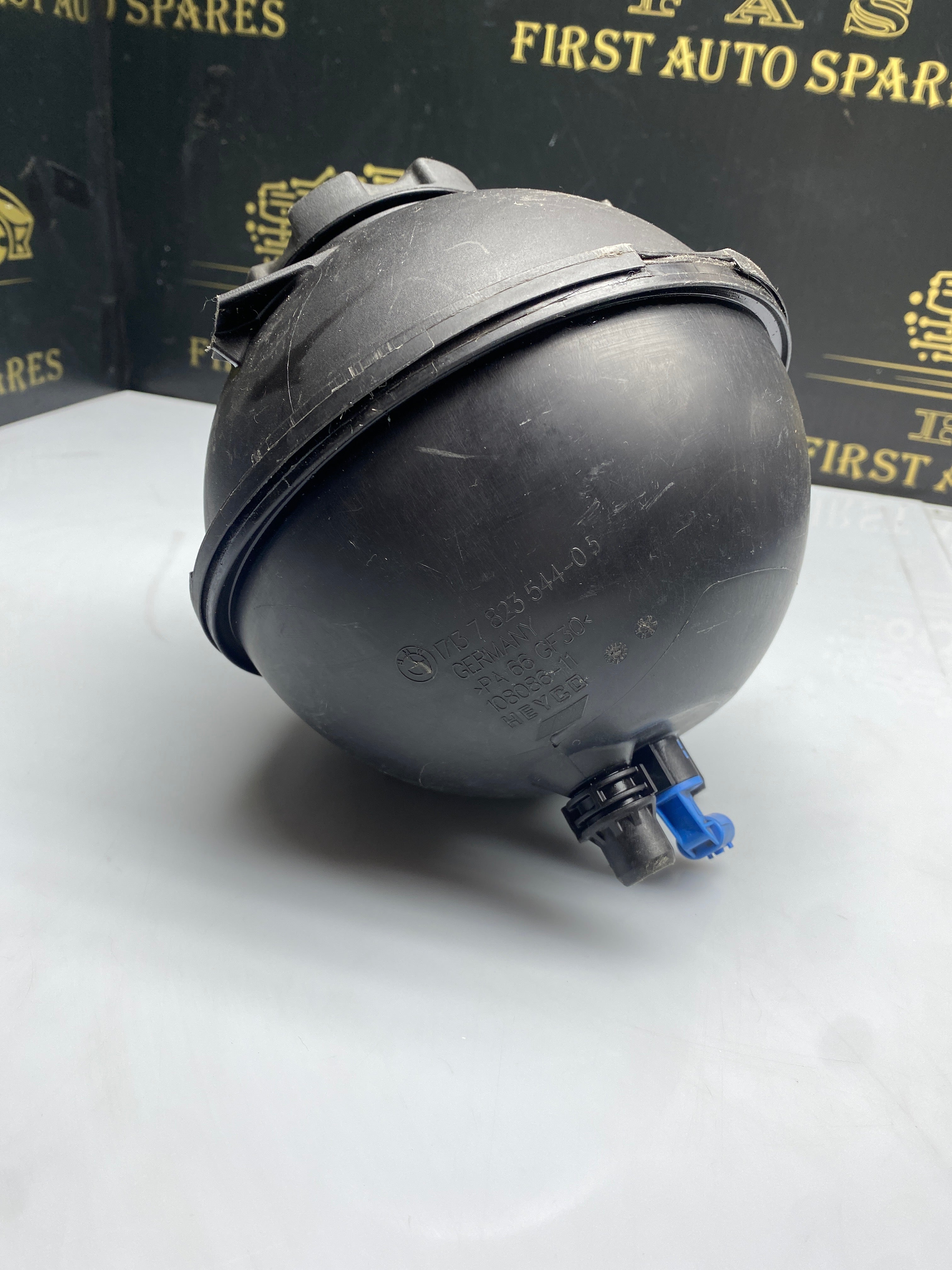 BMW X3 F25 Radiator Coolant Expansion Tank – 2010–2017 (1713782354405)