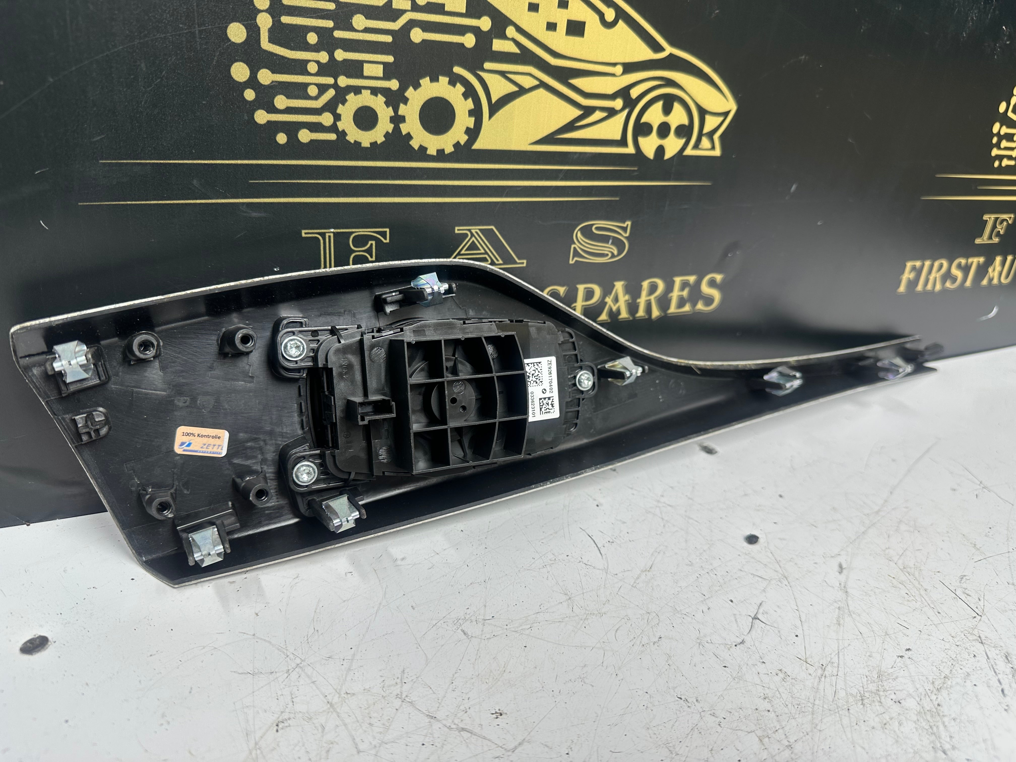BMW 1 Series iDrive Multimedia Controller Switch & Silver Trim (033623101) (ZE926170402)