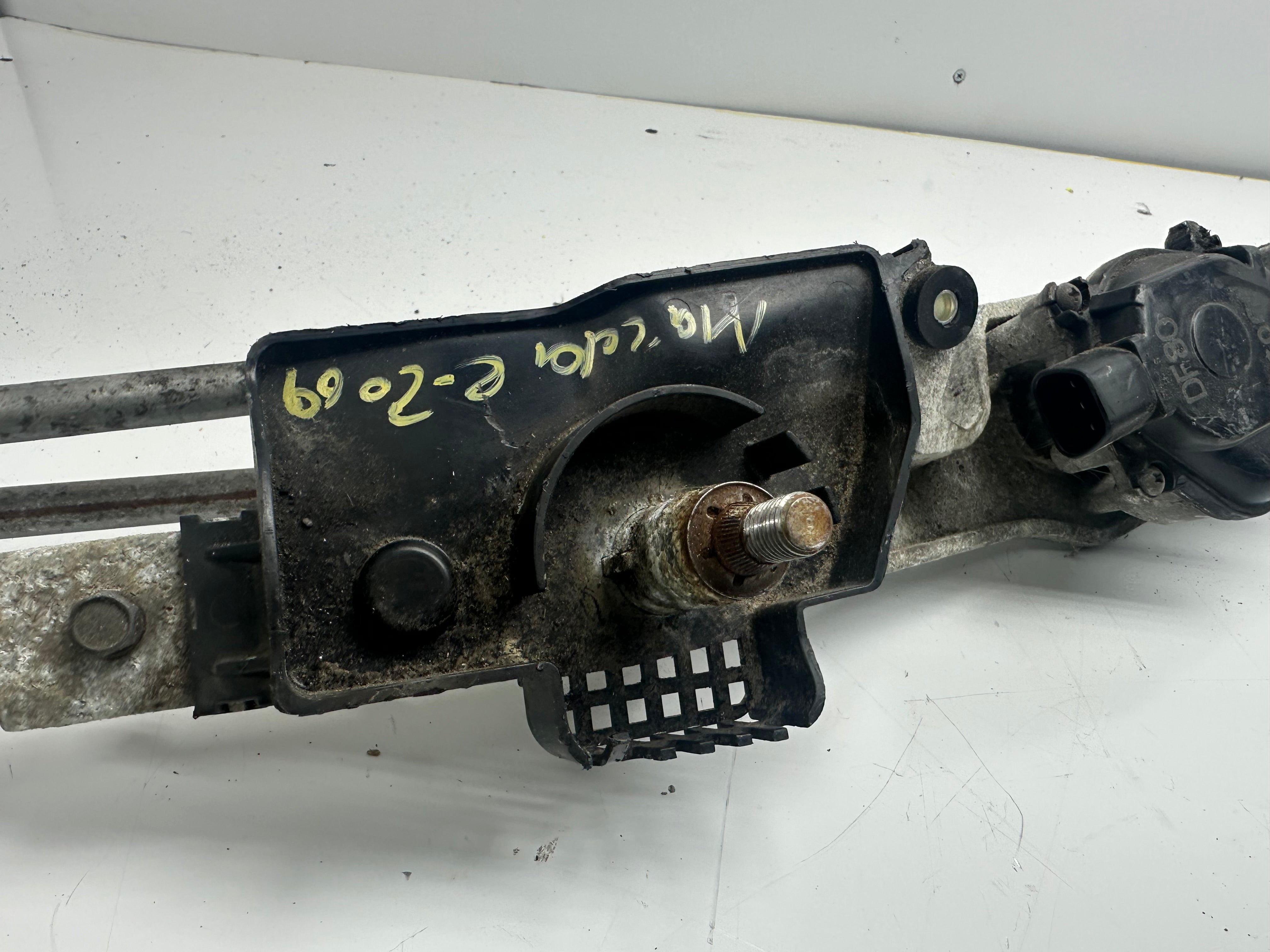 Mazda 2 2009 Front Wiper Motor & Linkage (DF80 9602B-092)