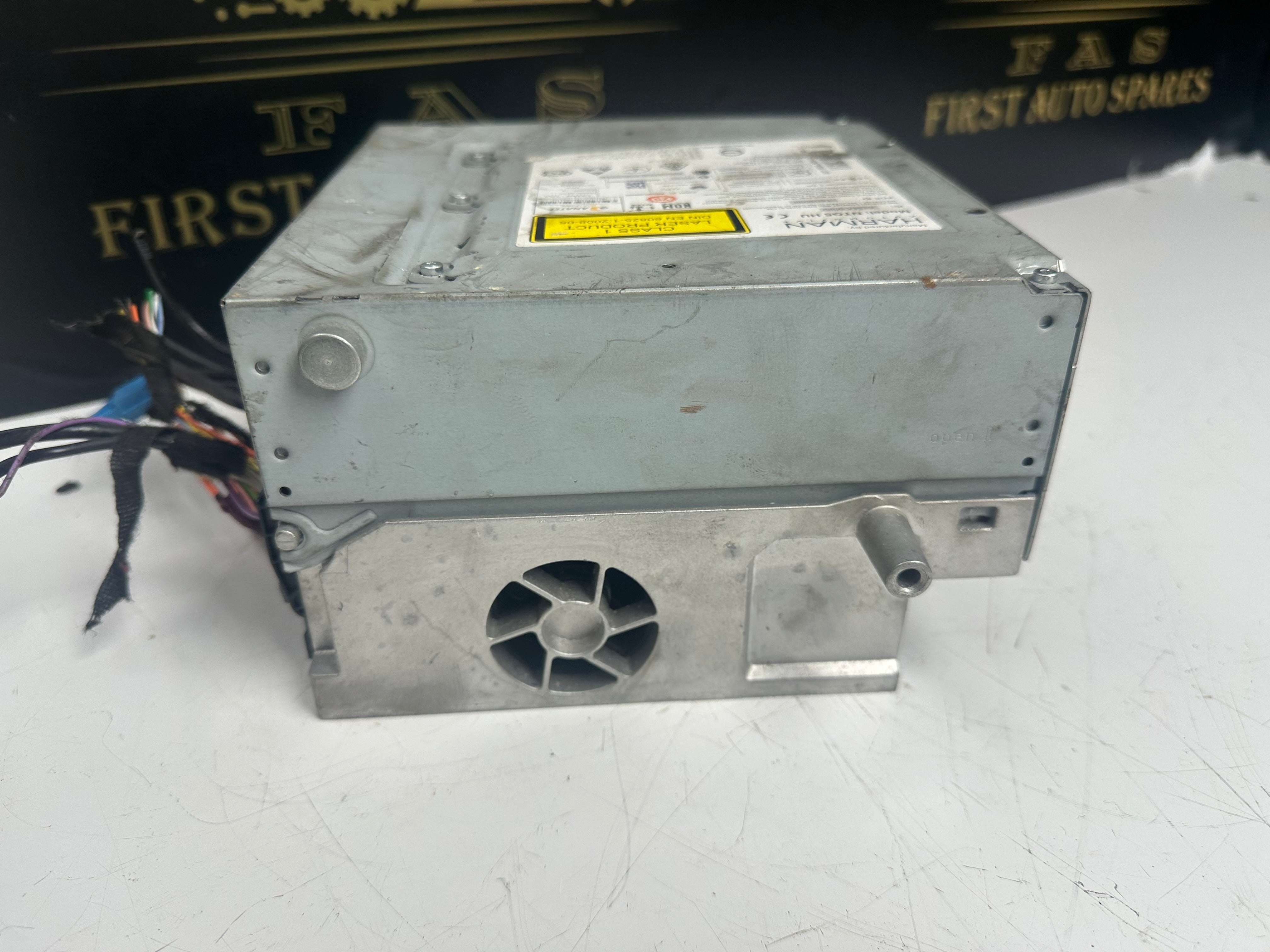 Harman High Command GPS Navigation NTG5 HU5 (A2059008430) (1531551-000)