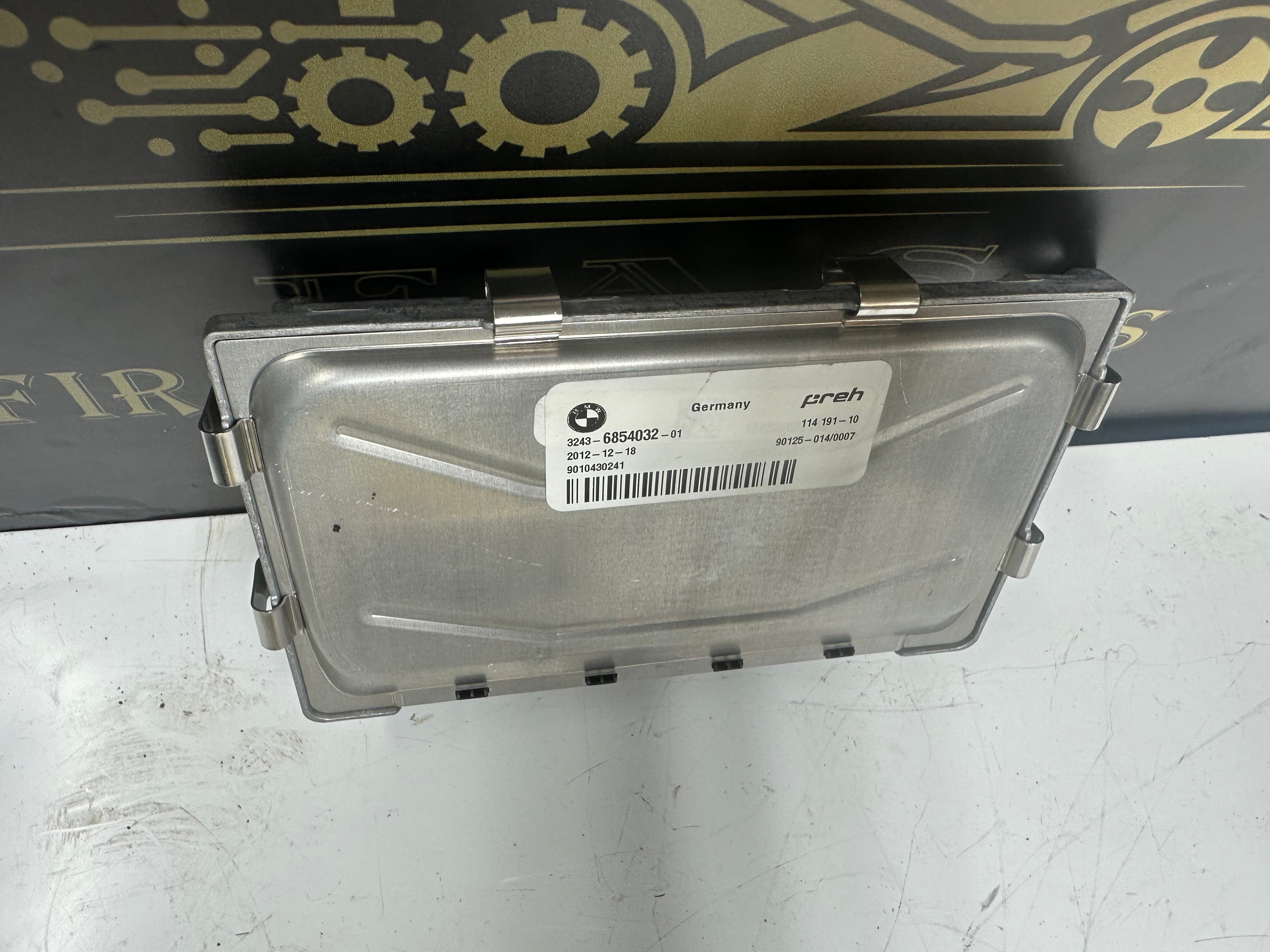 BMW 6 Series F12 Control Unit Computer (3243-6854032-01) (6854032)