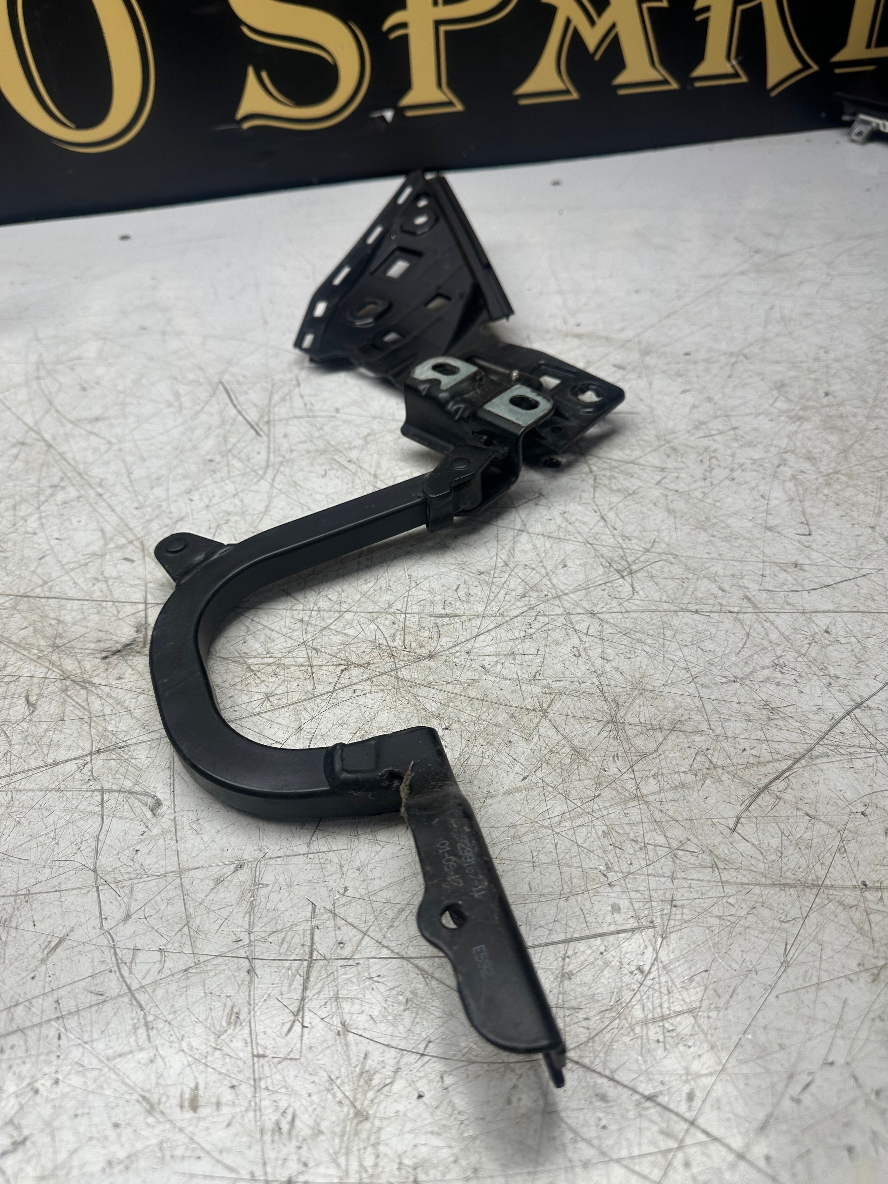 LEFT BOOT HINGE BMW I3 I01 LCI) (17-23) (75KW) MNV 5P/E 2017