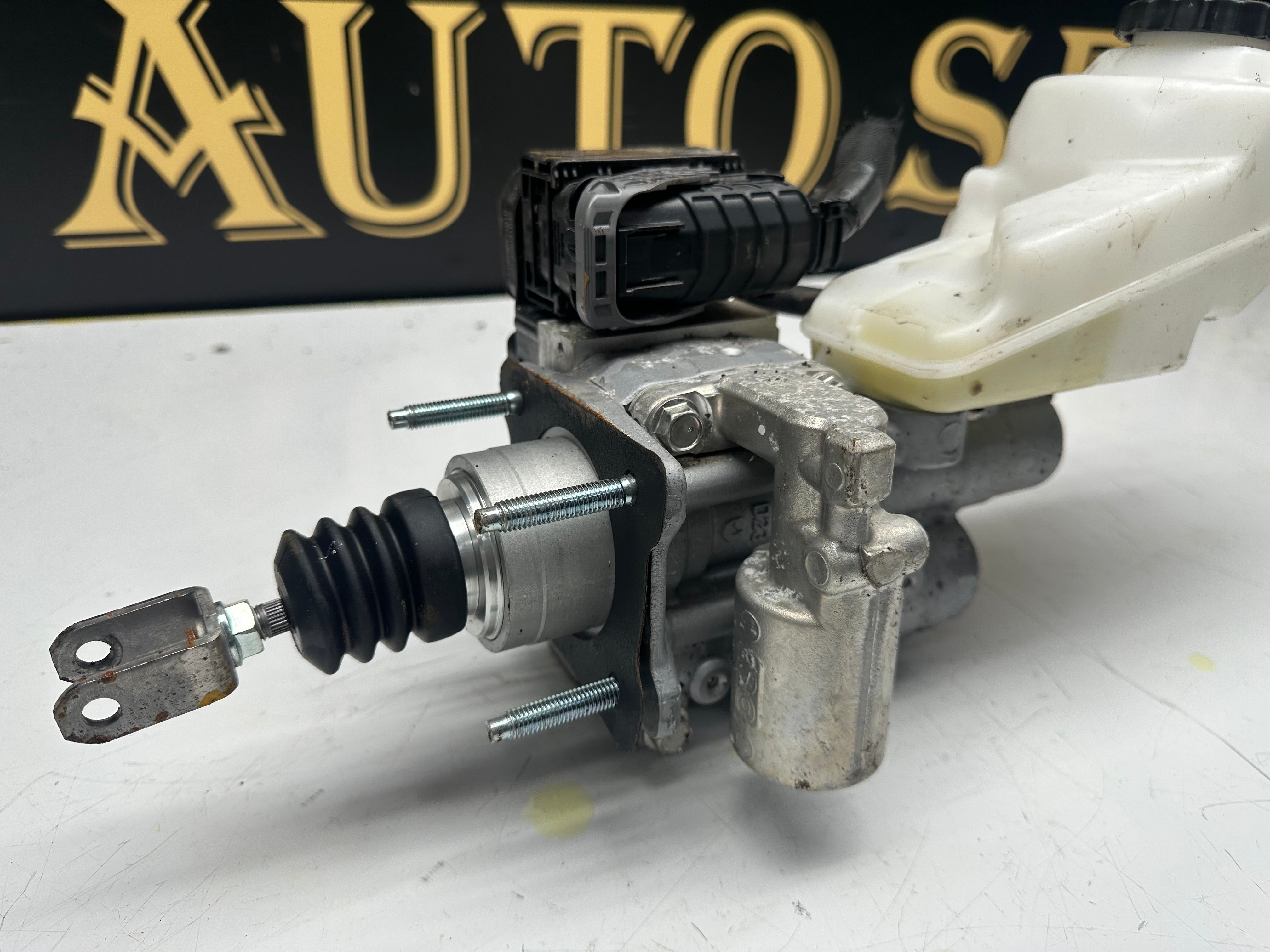 Toyota Corolla MK12 ABS Pump Hybrid 1.8 Petrol (47210-12321) (47270-47040)