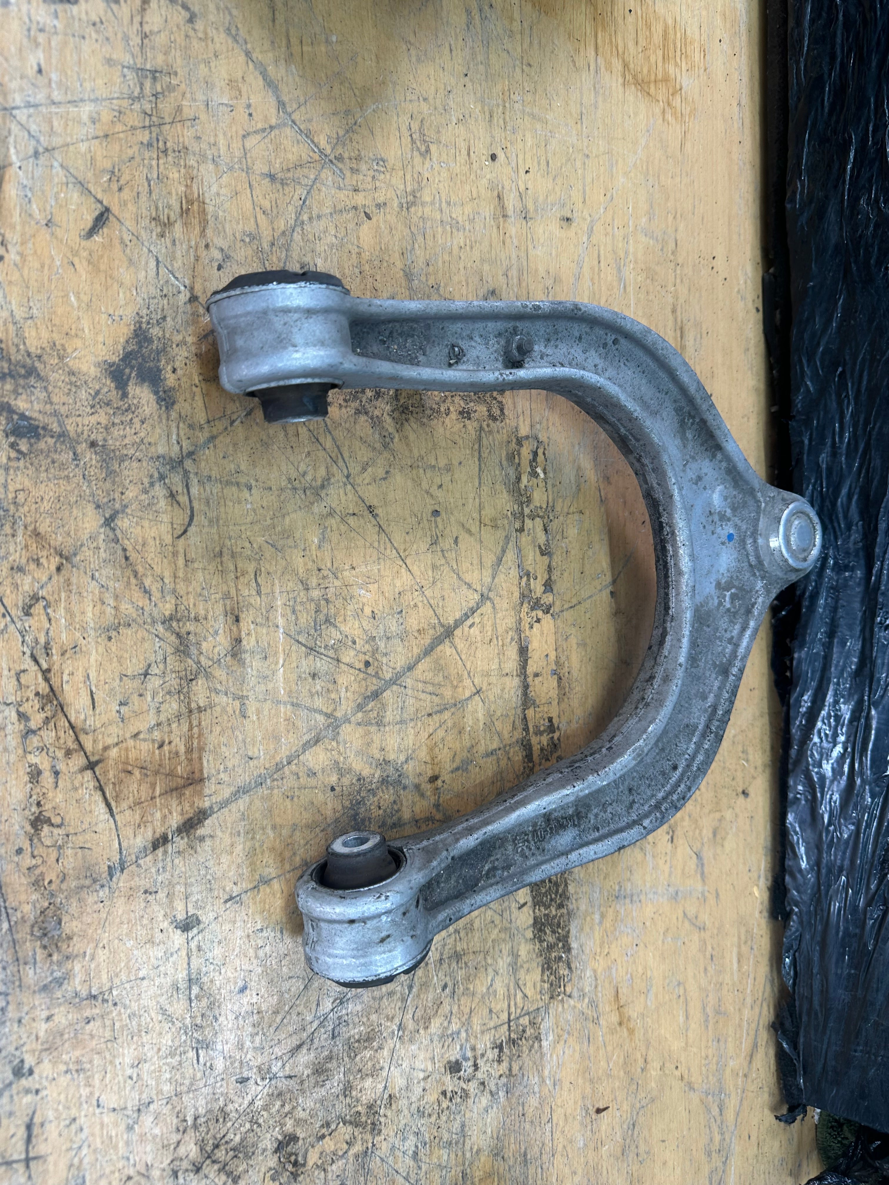 BMW X5 G05 2019 Front Left Passenger Upper Control Arm (6883115) (191480838)