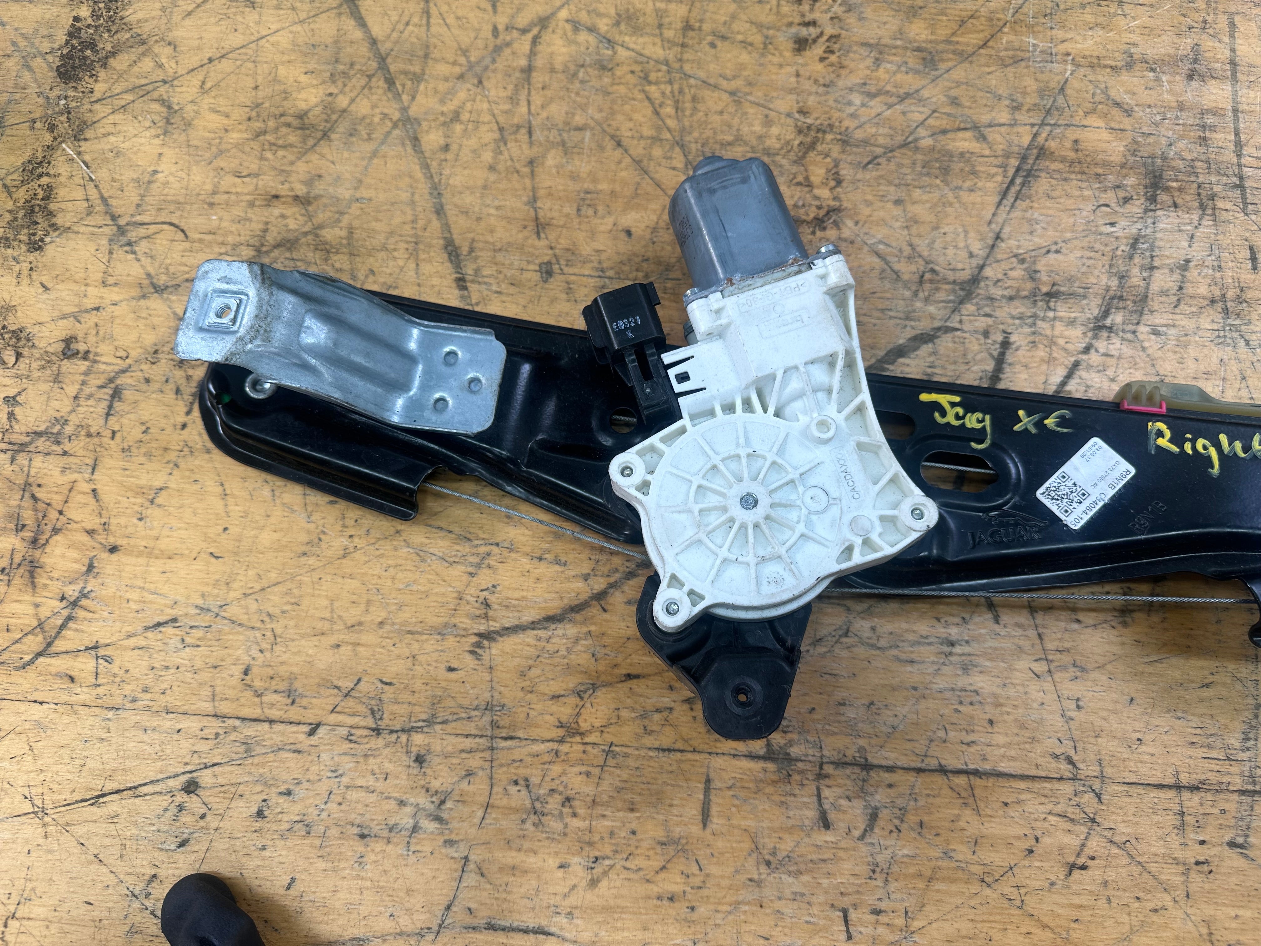 Jaguar XE 2015-2024 Right Rear O/S/R Window Regulator (C34084-105) (R9N1B)