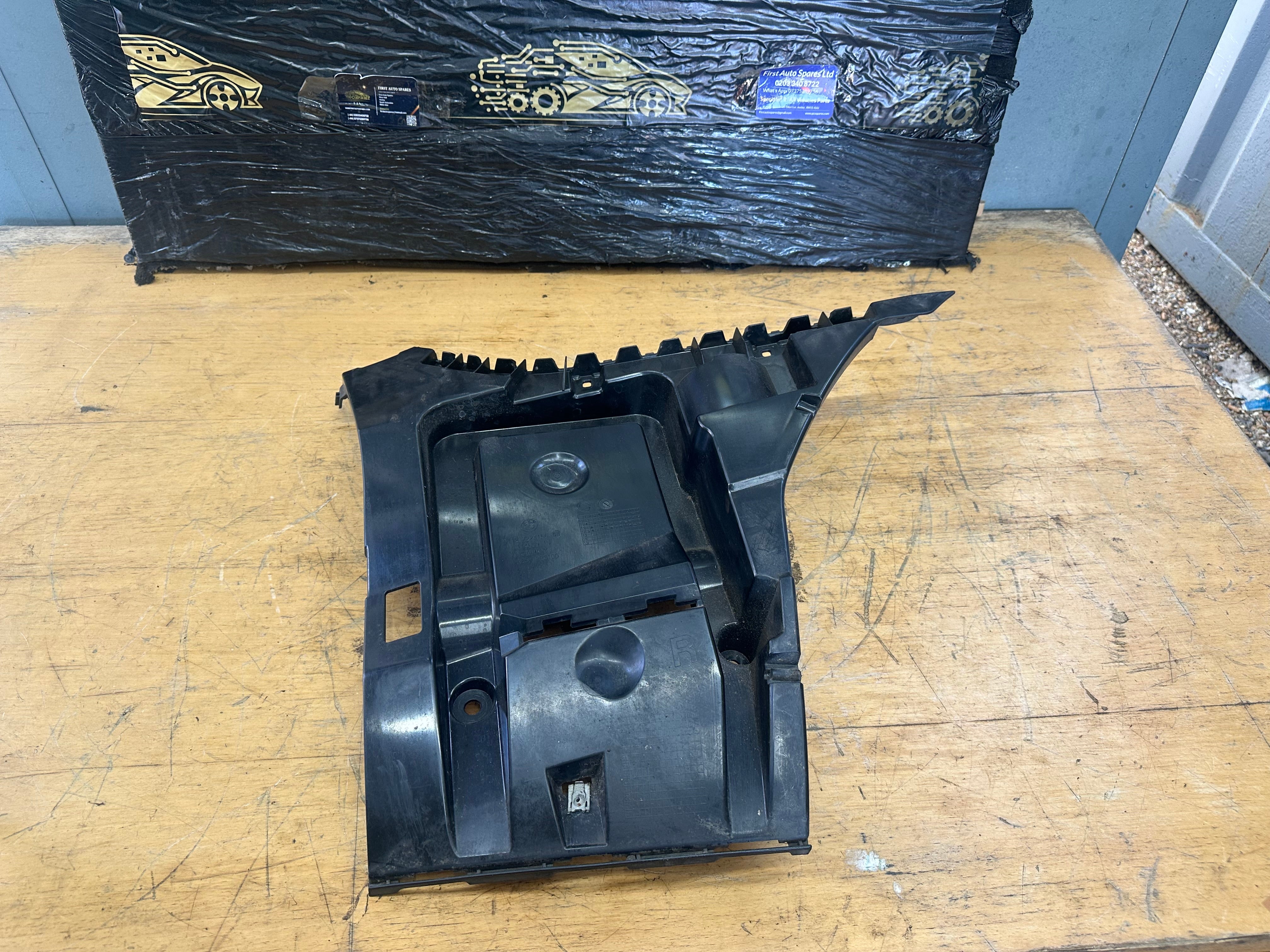 BMW 6 Series F12 F13 2011–2019 Bumper Bracket Right Rear O/S/R (7223166)