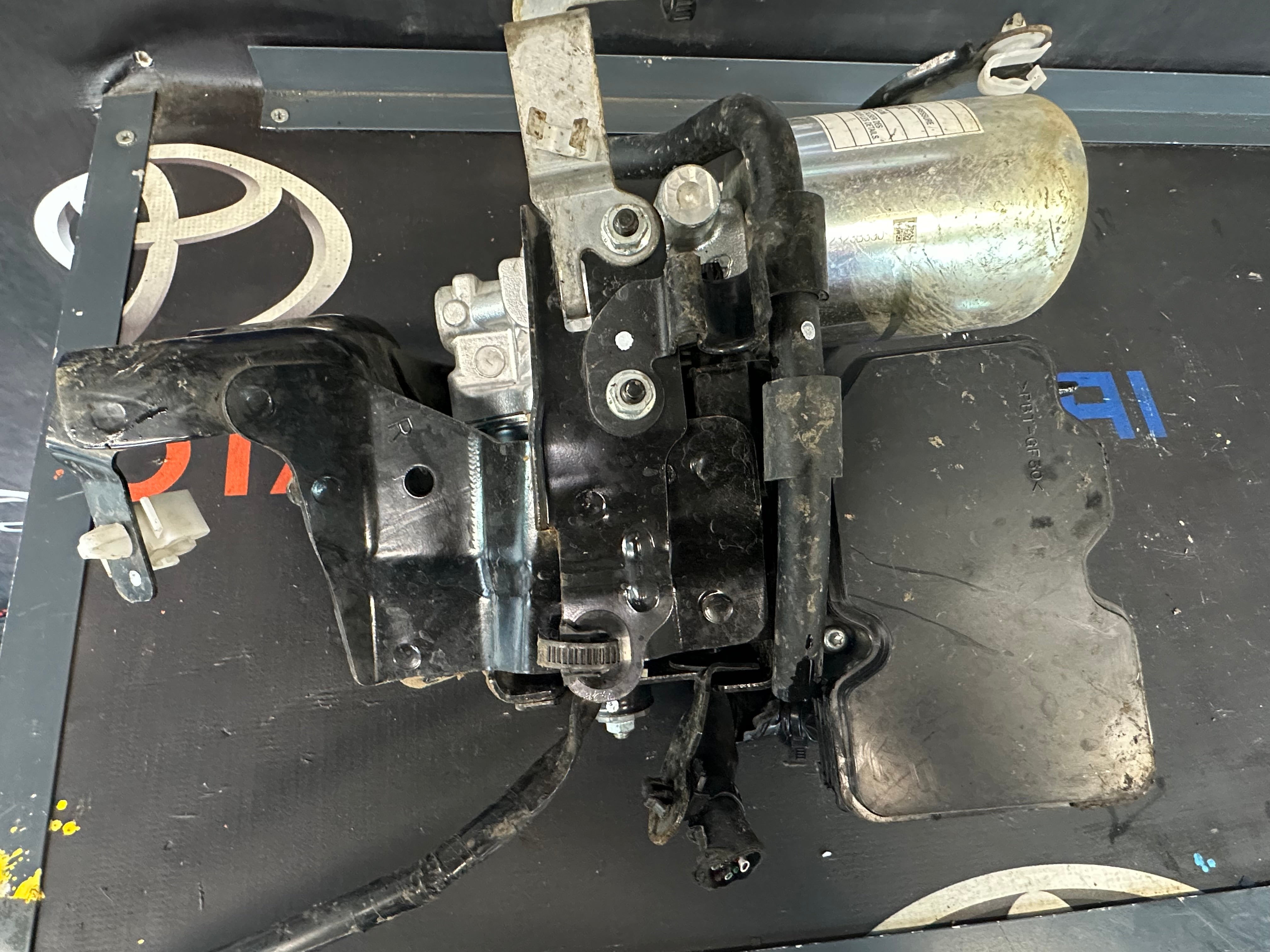 Toyota Corolla Hybrid Brake Booster with ABS (44510-12600, 47070-47080)