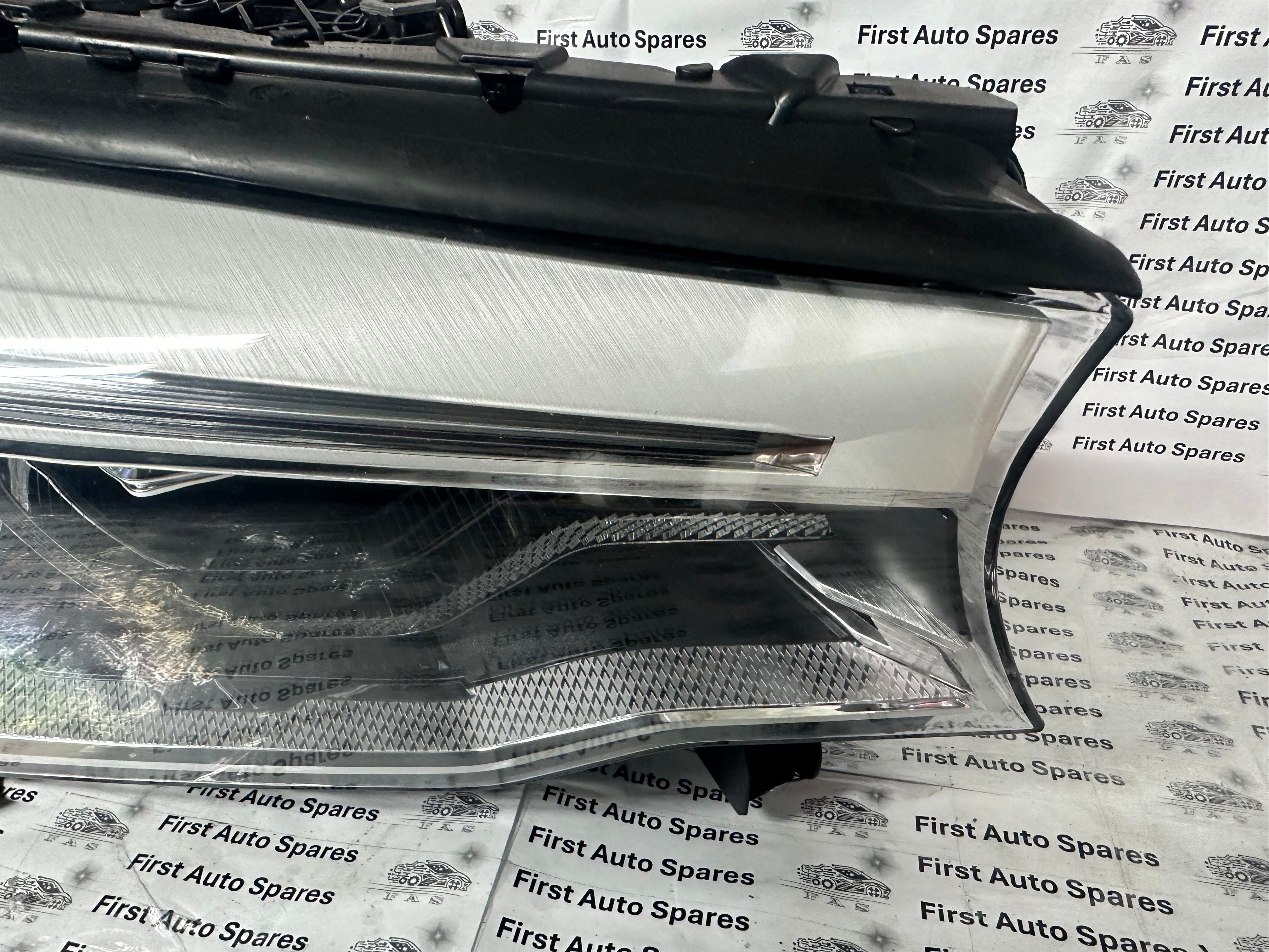 BMW 5 Series Adaptive LED Right Headlight G30 G31 F90 (7214962-02)