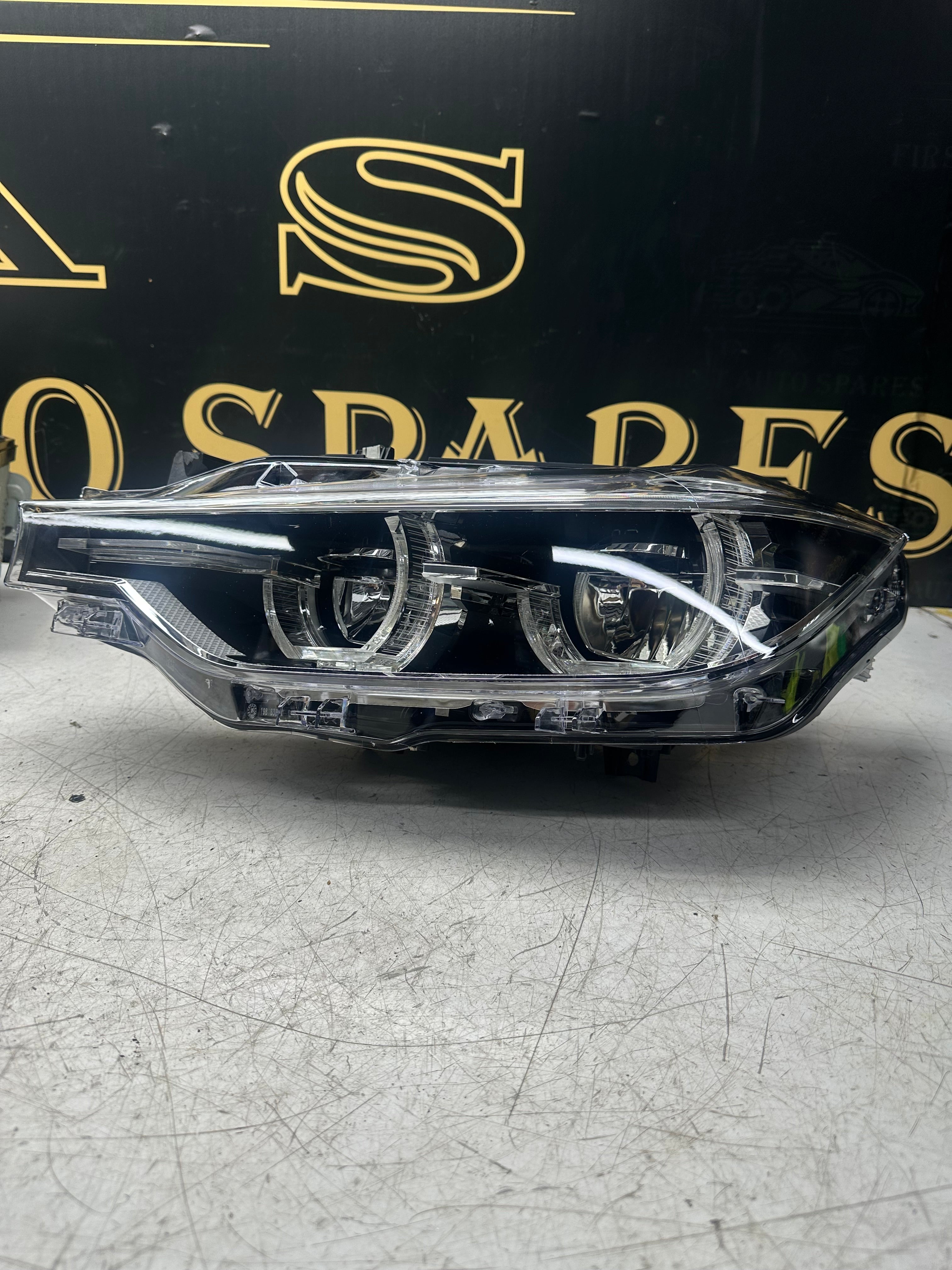 BMW 3 Series F30 / F31 2015–2019 LCI LED Headlight Passenger Side (7419631-04)