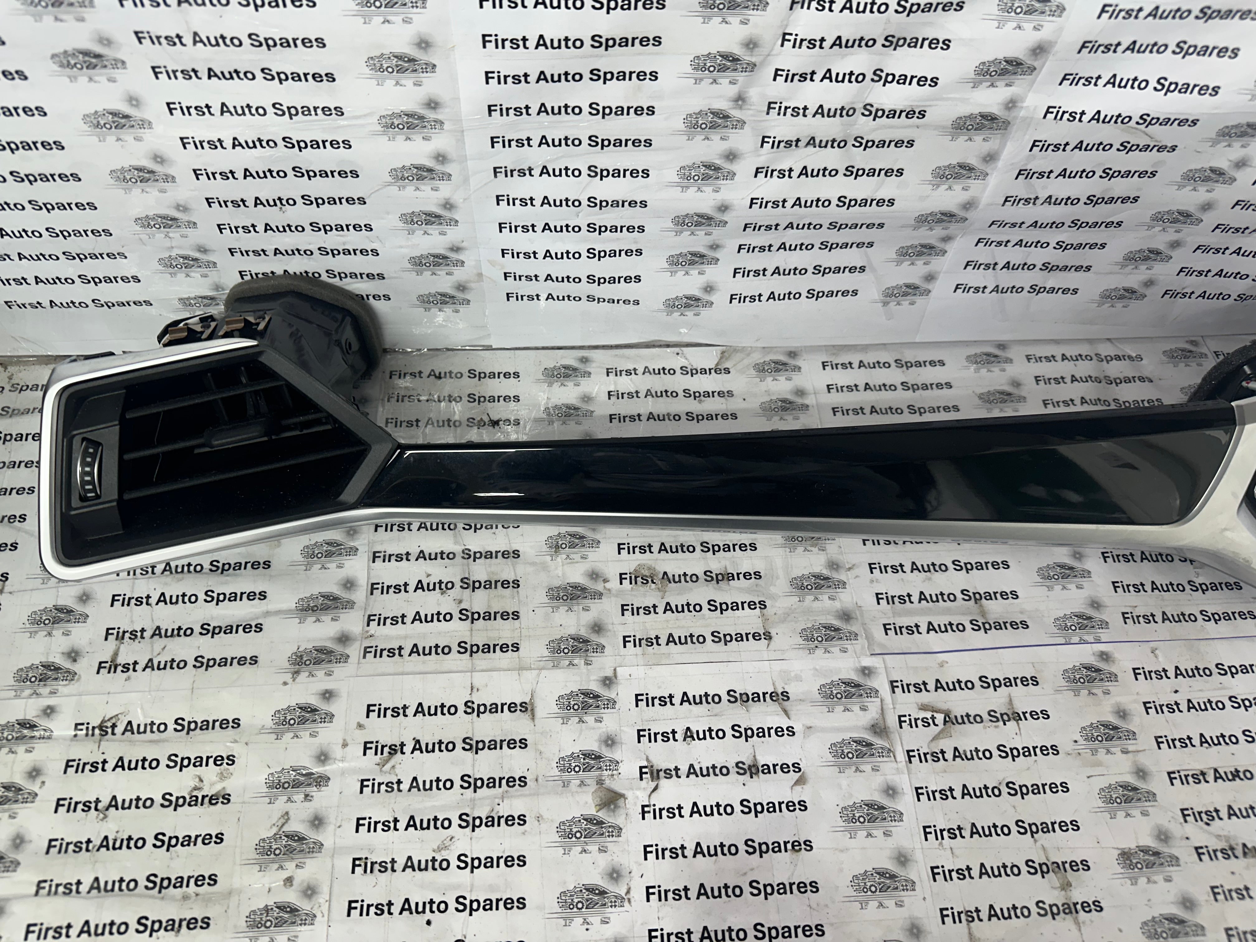 BMW 3 Series G21 Climate Control with Left Air Vent Grille (6848620, 4A0EDD1-02)