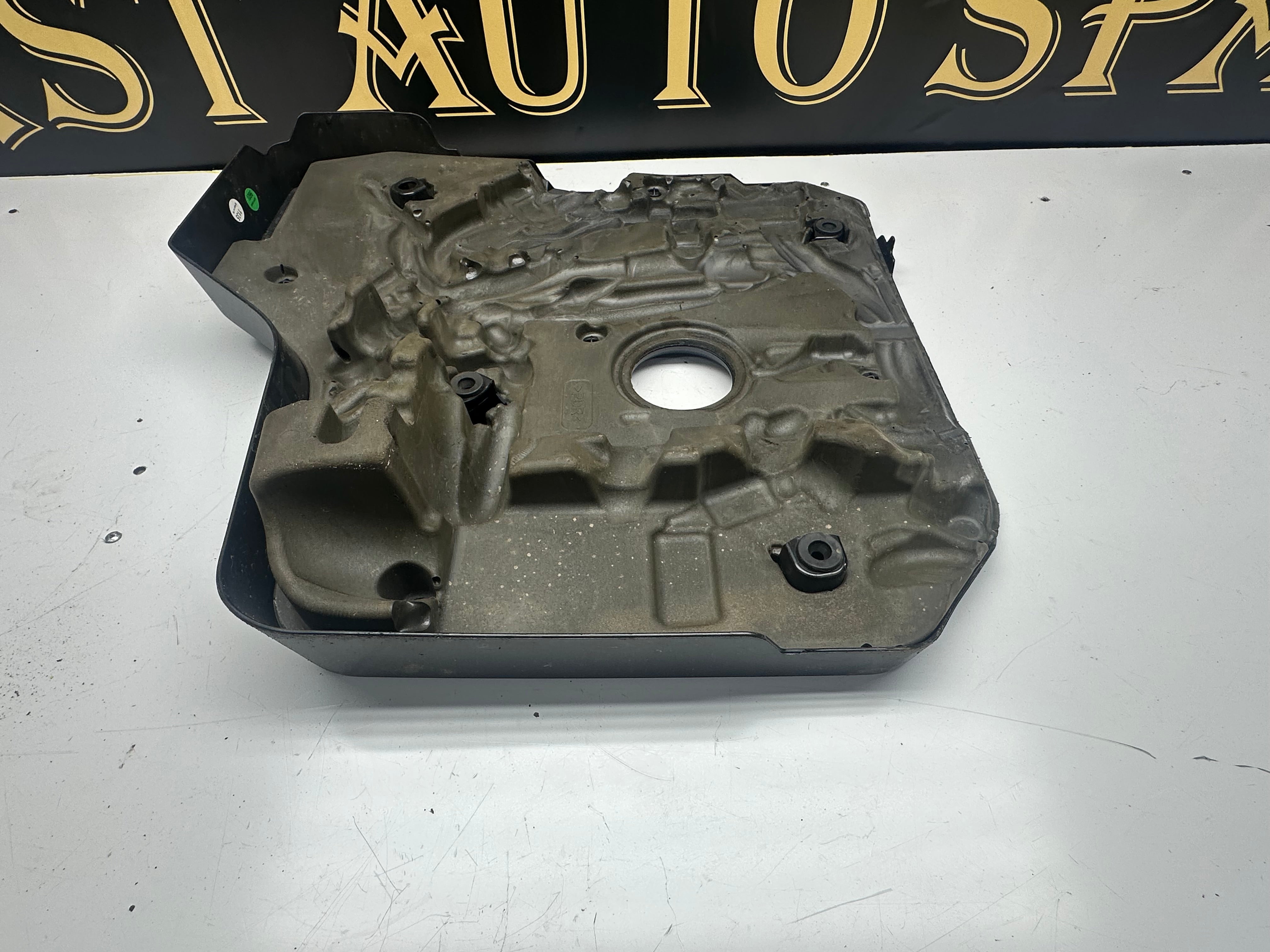 BMW 3 G20 G80 G28 Engine Cover 330e Plug-In Hybrid (19183210) (11148676204)