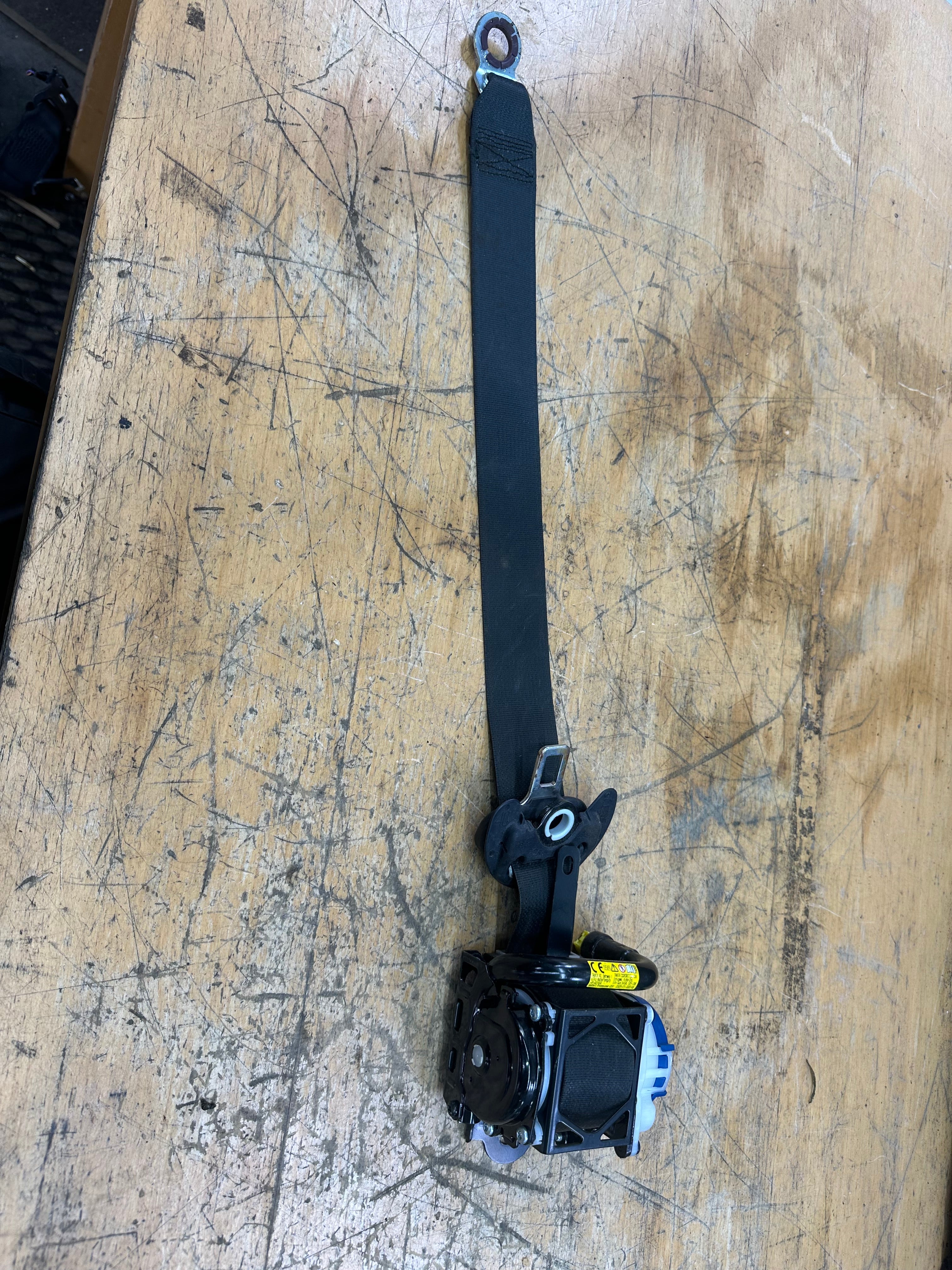 Toyota C-HR 2017-2023 Front Right Driver Side Seat Belt (73210-F4010) (1097376-AA)