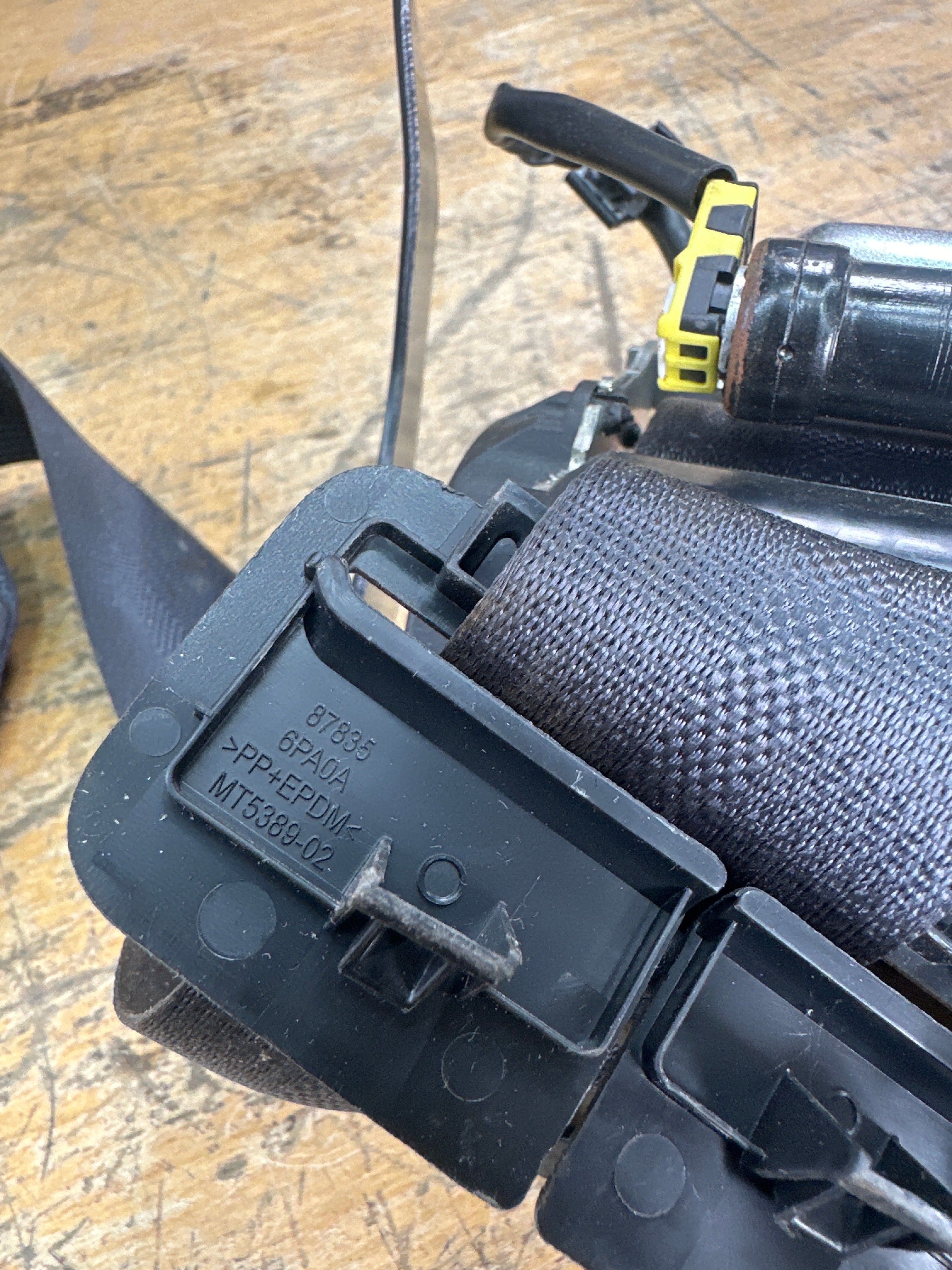 Jaguar XE 2015 Left and Right Rear Seat Belt (0589-P1-000277)