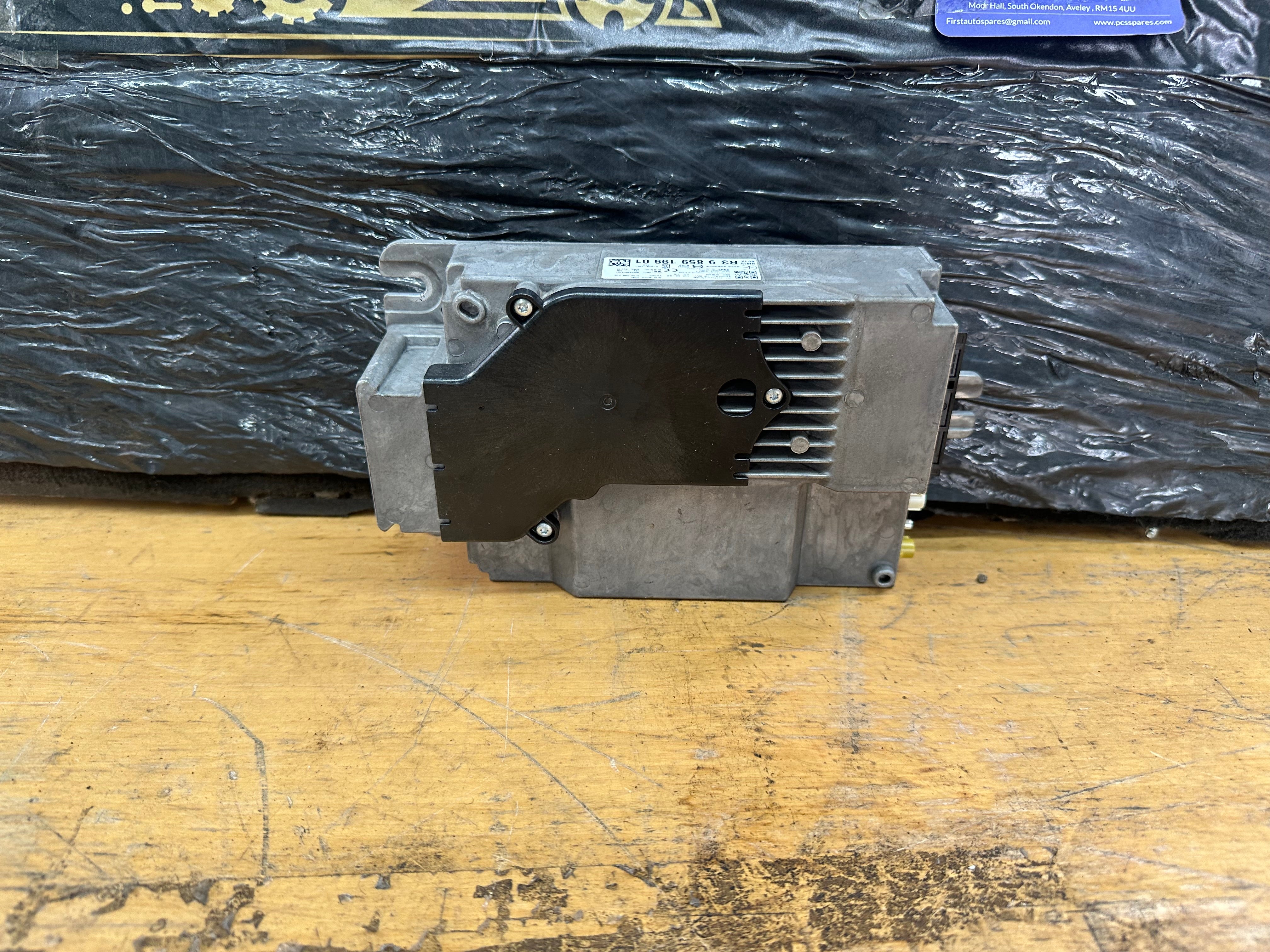 BMW X5 Series F95 G05 2019 Tuner Audio Amplifier Secondary (R3 9859199 01)