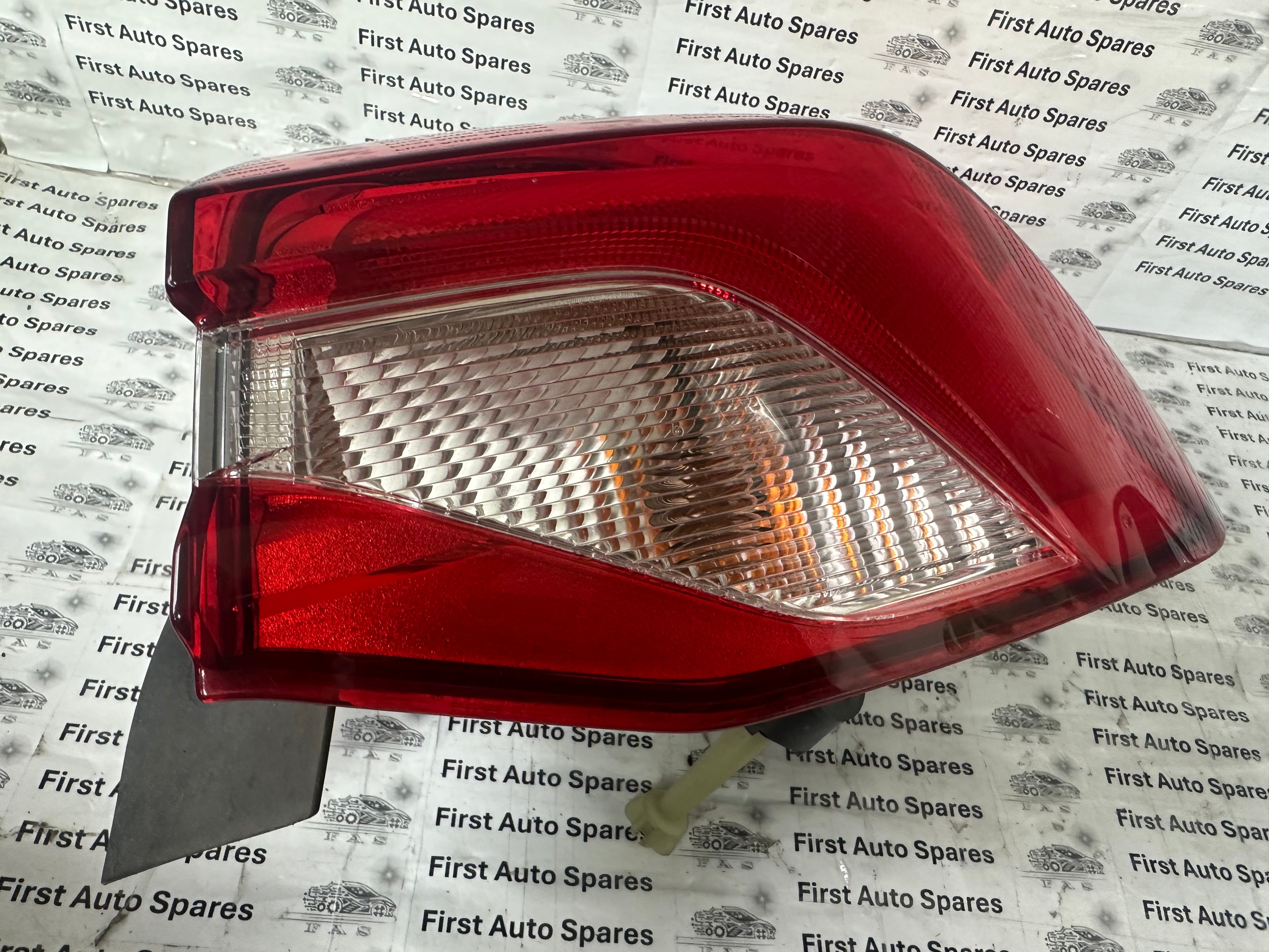 Ford Focus 2020 Right Rear Taillight (JX7B-13404-CE)