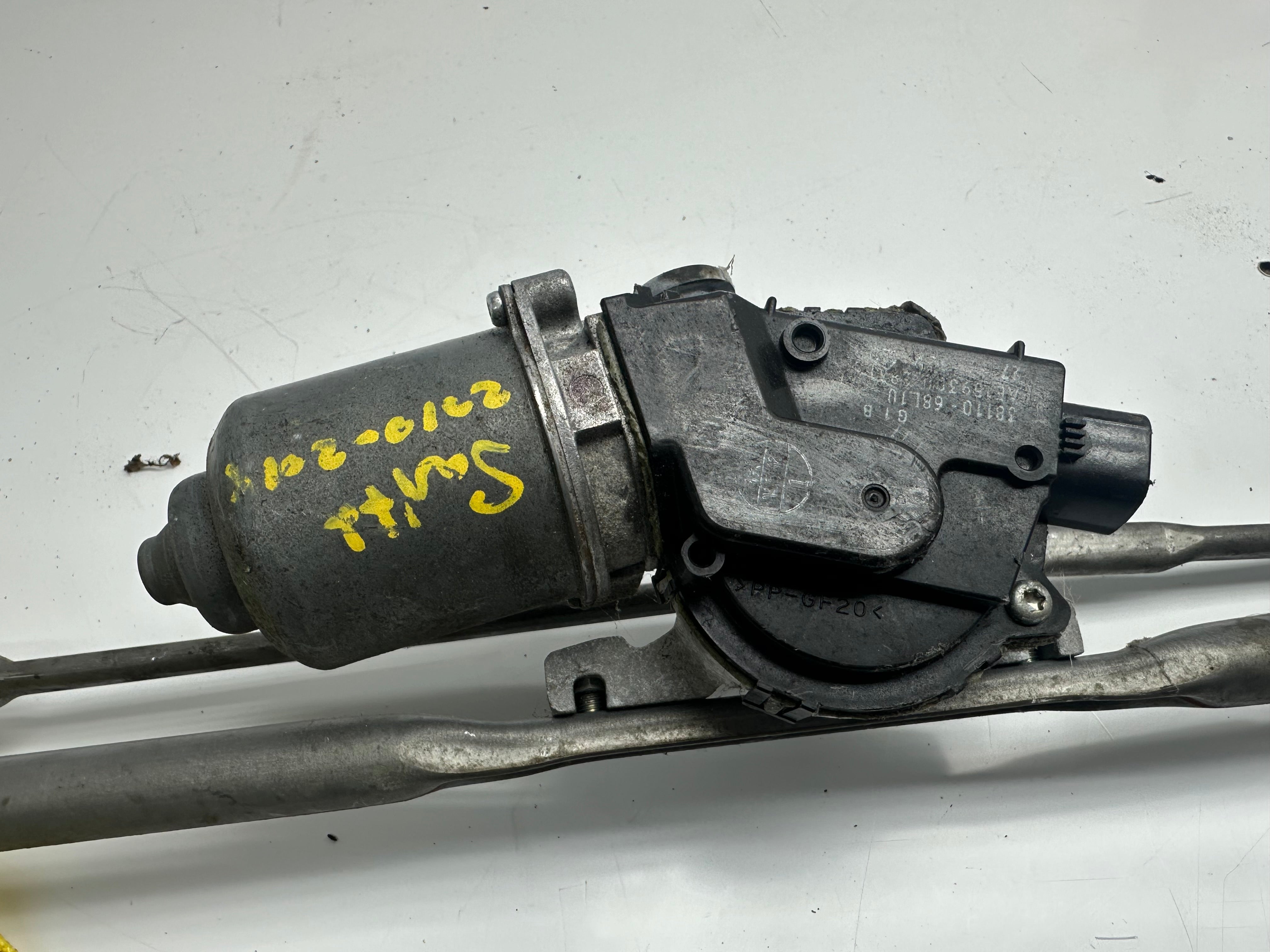 Suzuki Swift SG Front Wiper Motor & Linkage (38110-68L10)