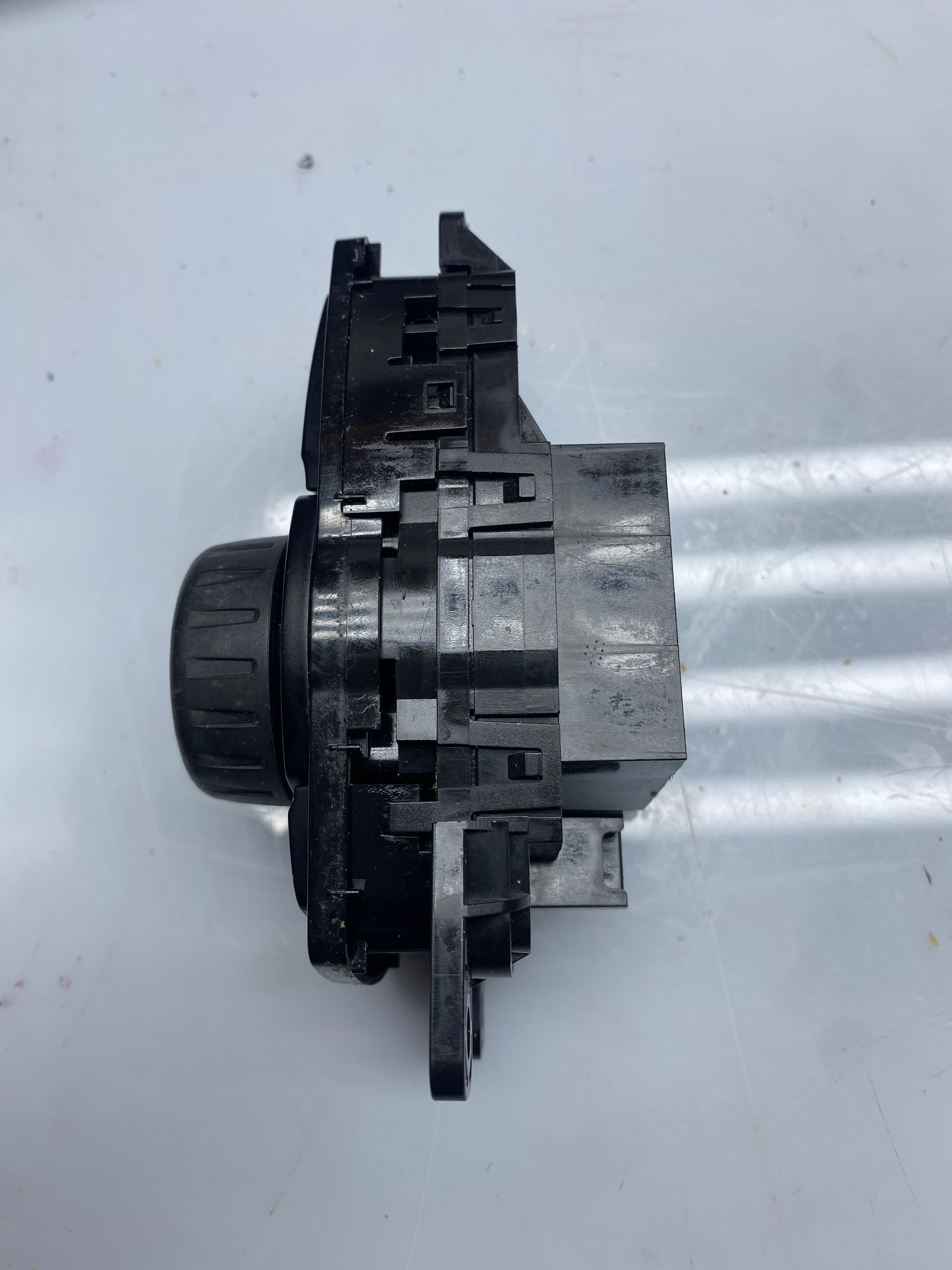 BMW 1 Series F20/F21 iDrive Controller – 2012–2017 (033623201)