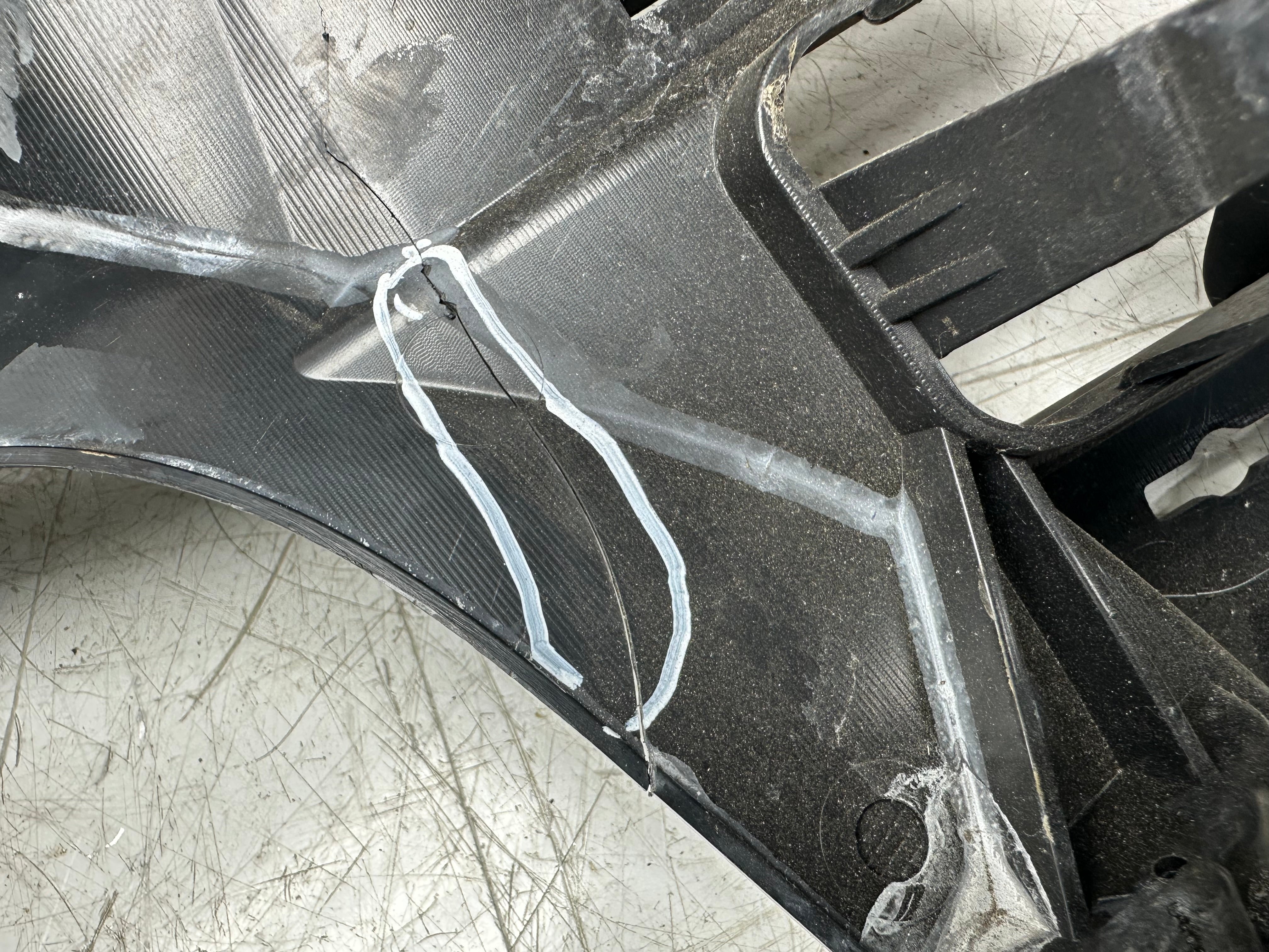 BMW 3 Series G20 2019-20 Rear Bumper Right Fitting Bracket (51 12 7 469 364)