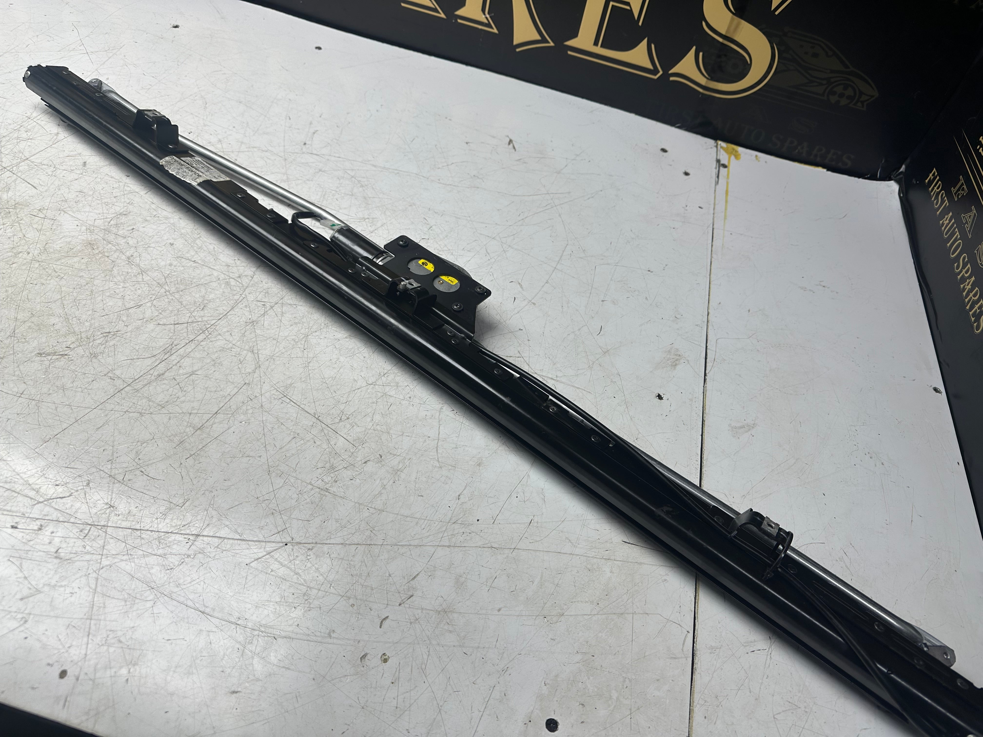 BMW 6 F06 Gran Coupe 2015 Rear Door Sun Blind Shade (7277141)