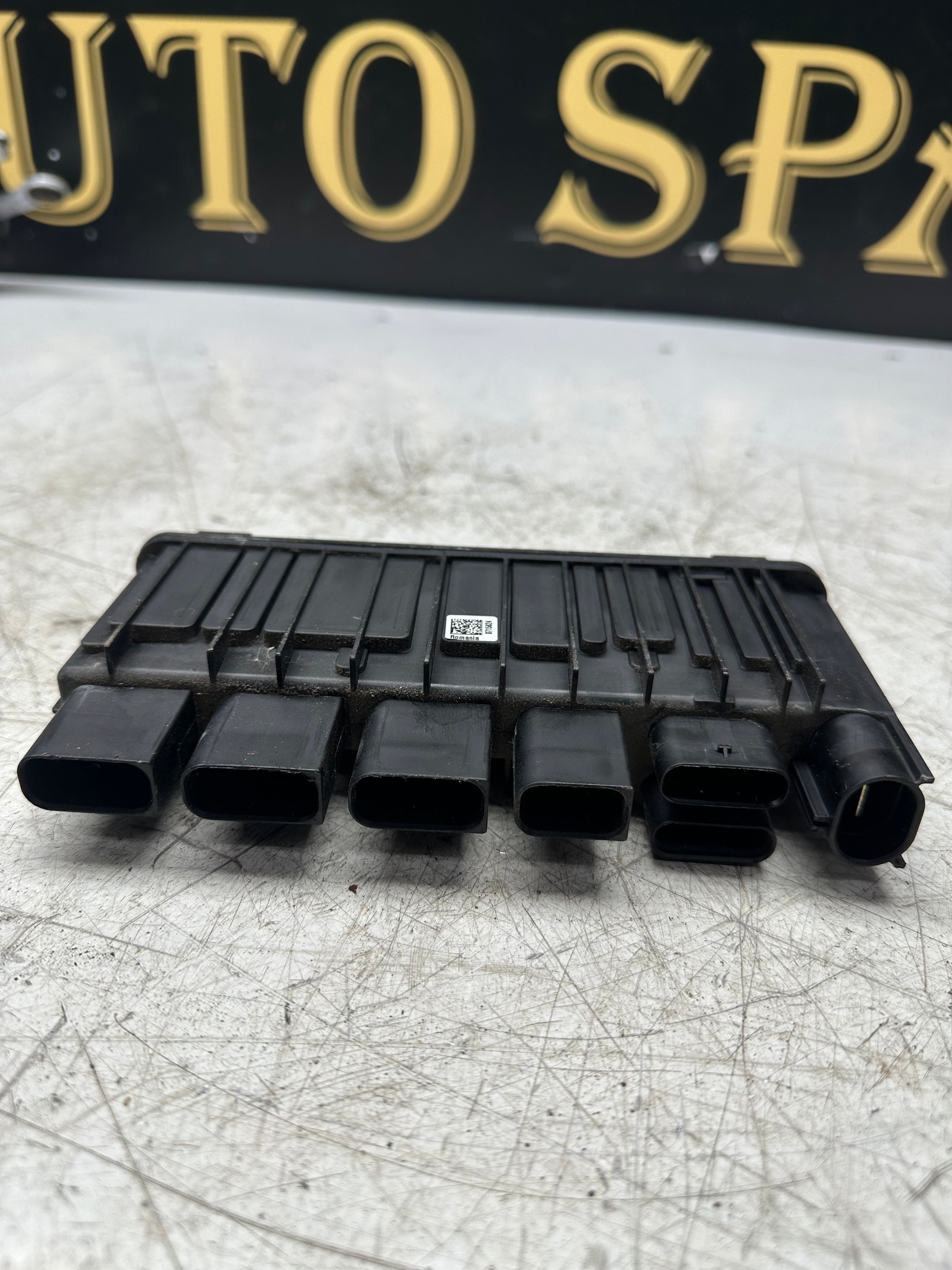 BMW 3 Series G20 Power Management Distribution Box Module (P00131424)