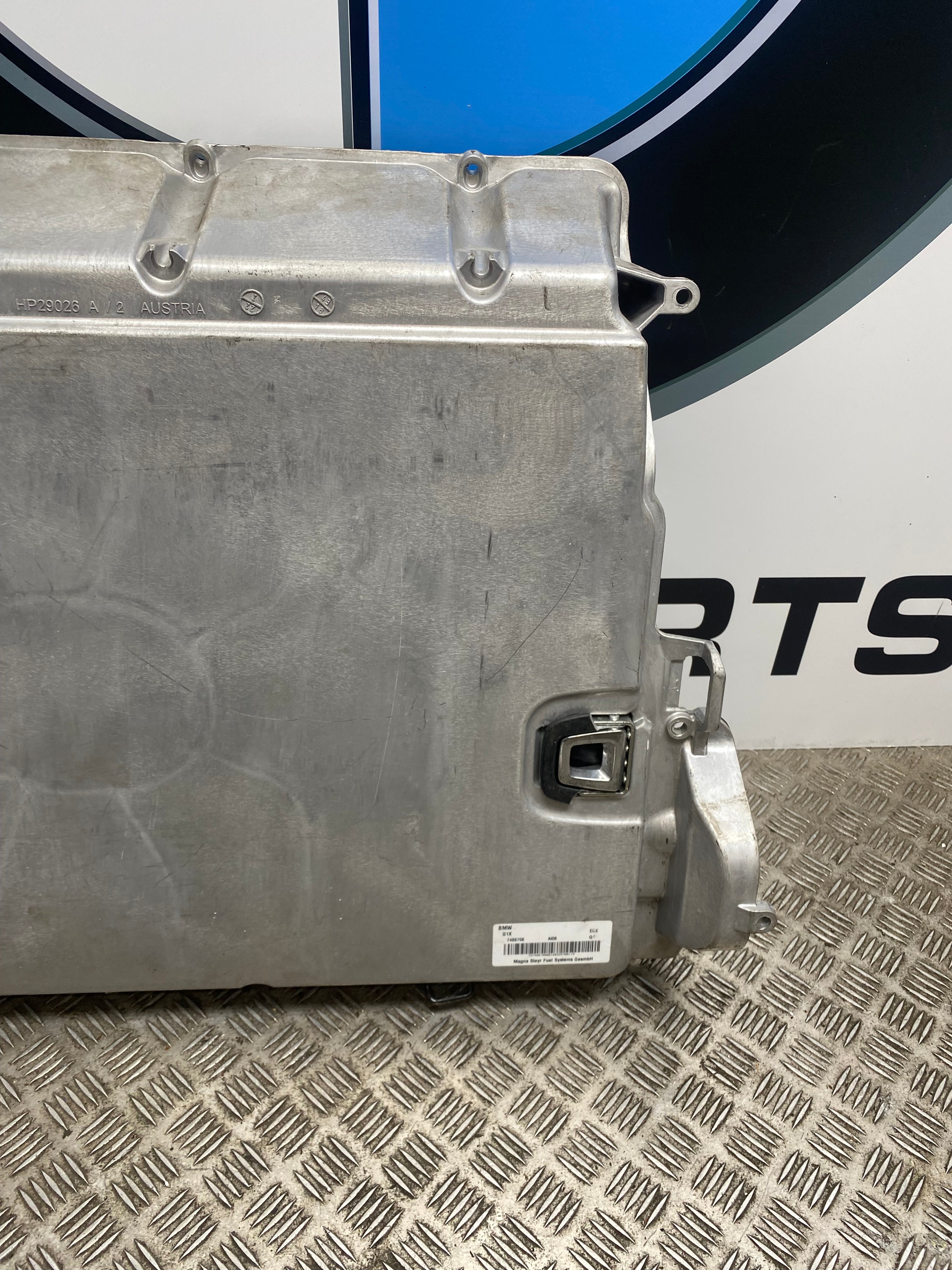 BMW 5 Series G30 Fuel Tank Cover Panel – 2017–2023