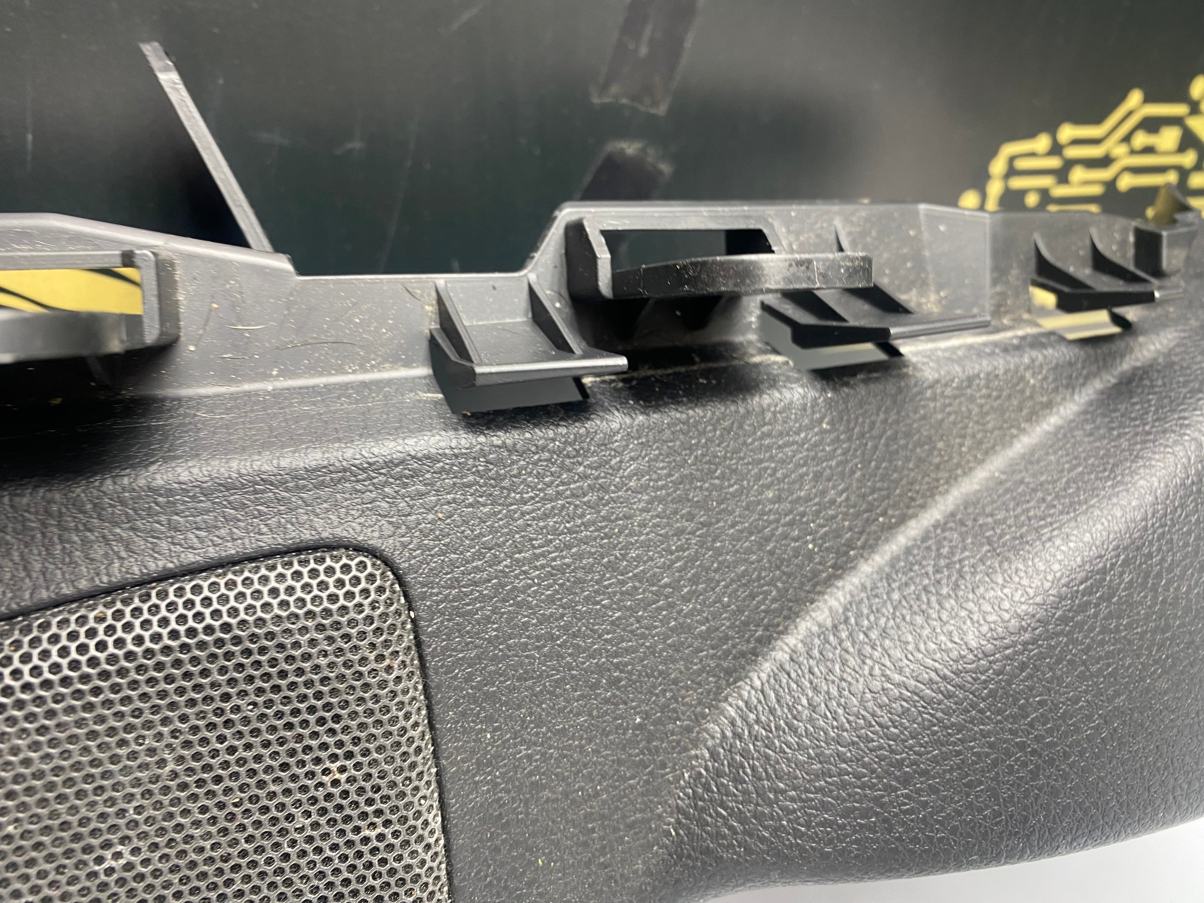 BMW 1 Series F20 F21 Rear Window Parcel Shelf Support Bracket with Speakers– 2011–2019 (7240777)[Left]