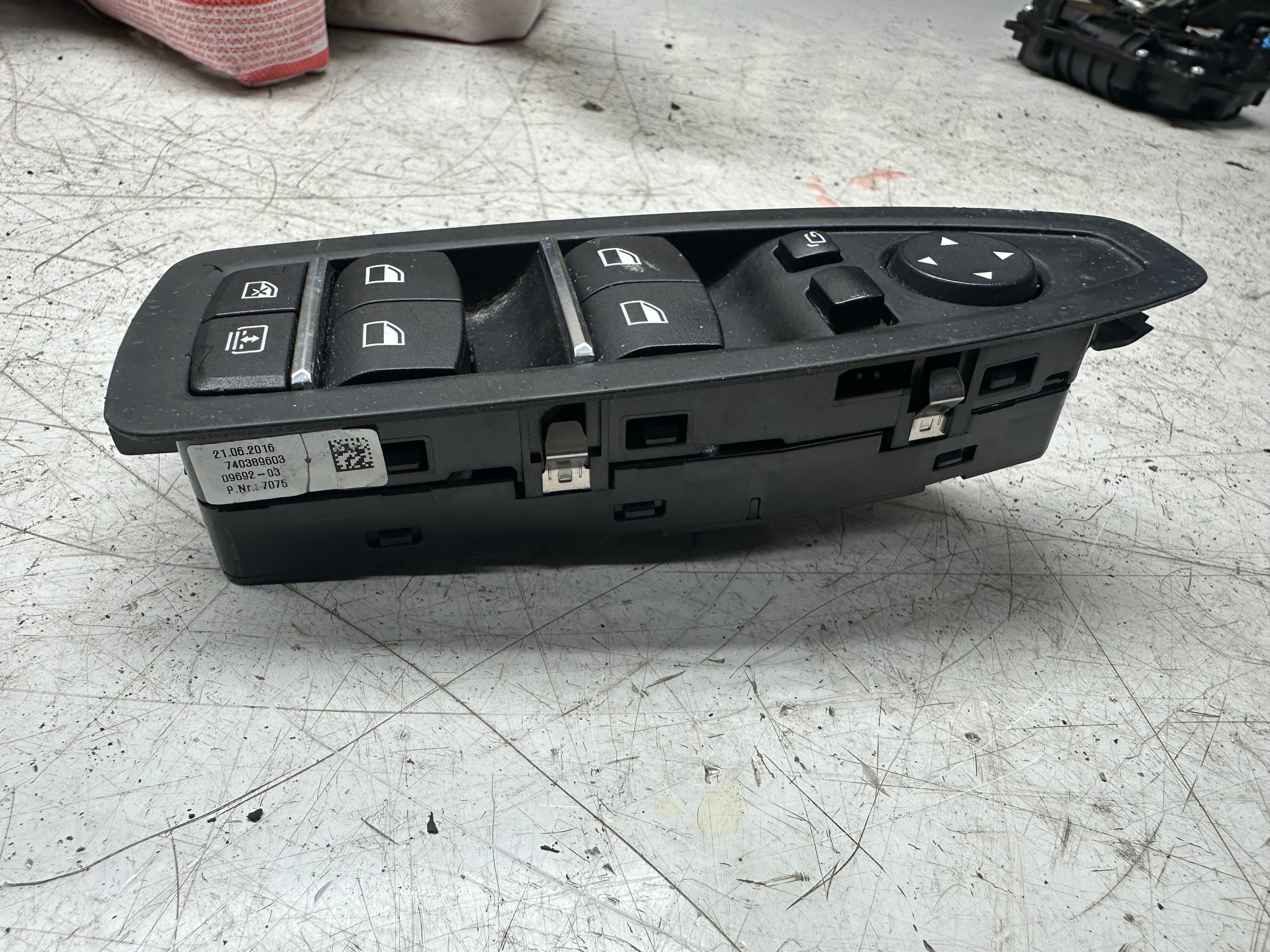 BMW F30 F80 2011–2018 Electric Window Switch Front (9362112-01)