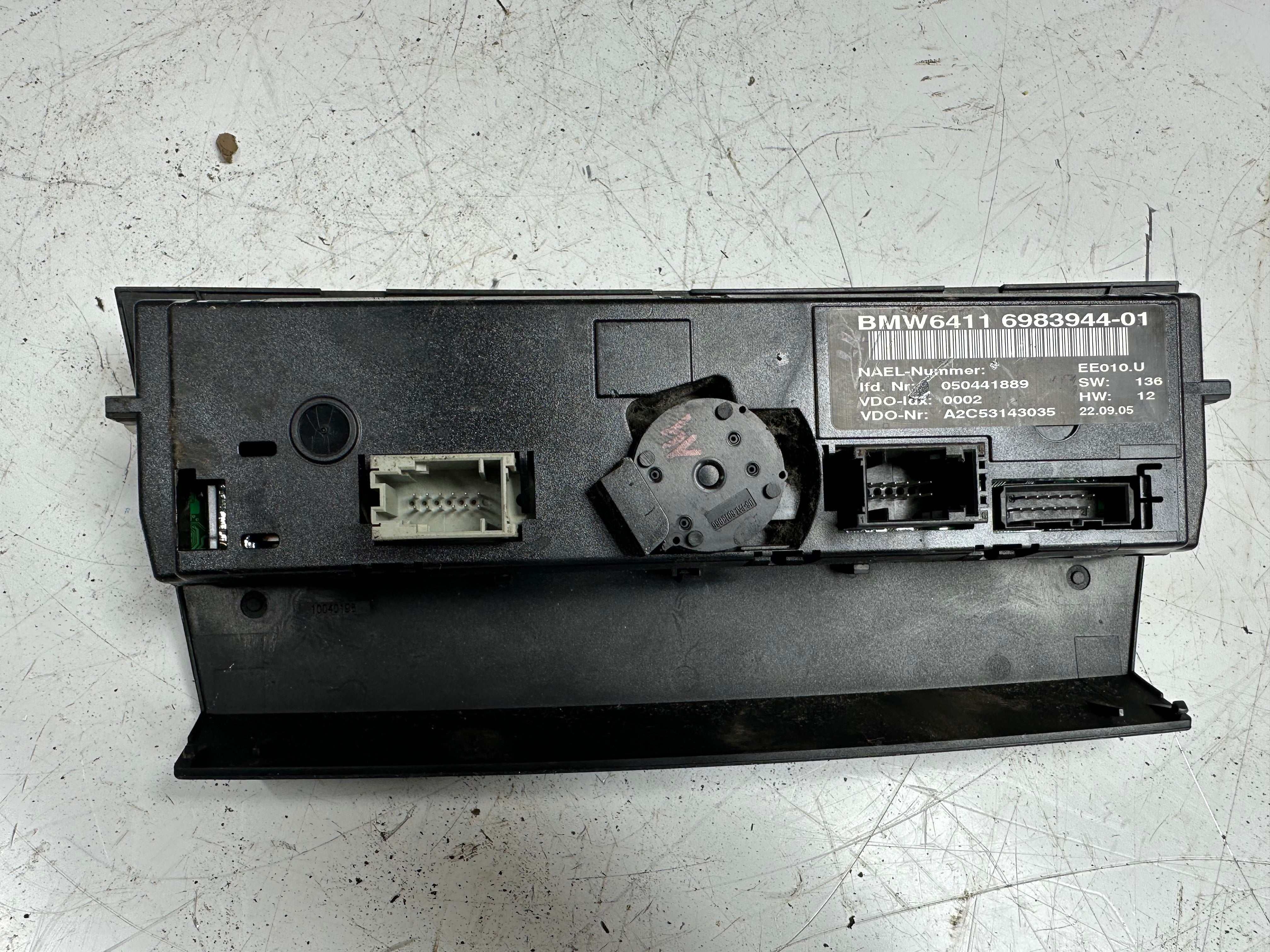 BMW 3 Series E90 Heater Climate Control Panel Switch (6983944) (6983944-01)