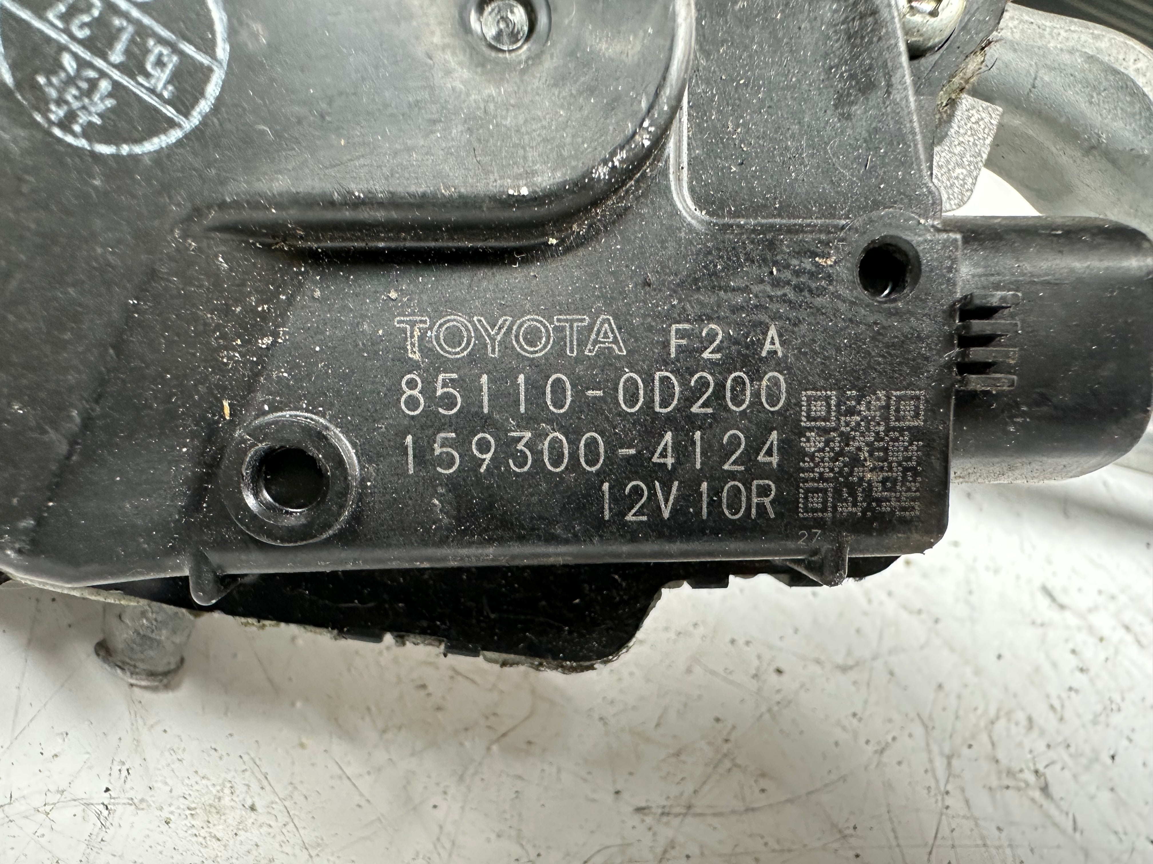 Toyota Yaris 2019 Front Wiper Motor & Linkage (85110-0D200) (159300-4124)