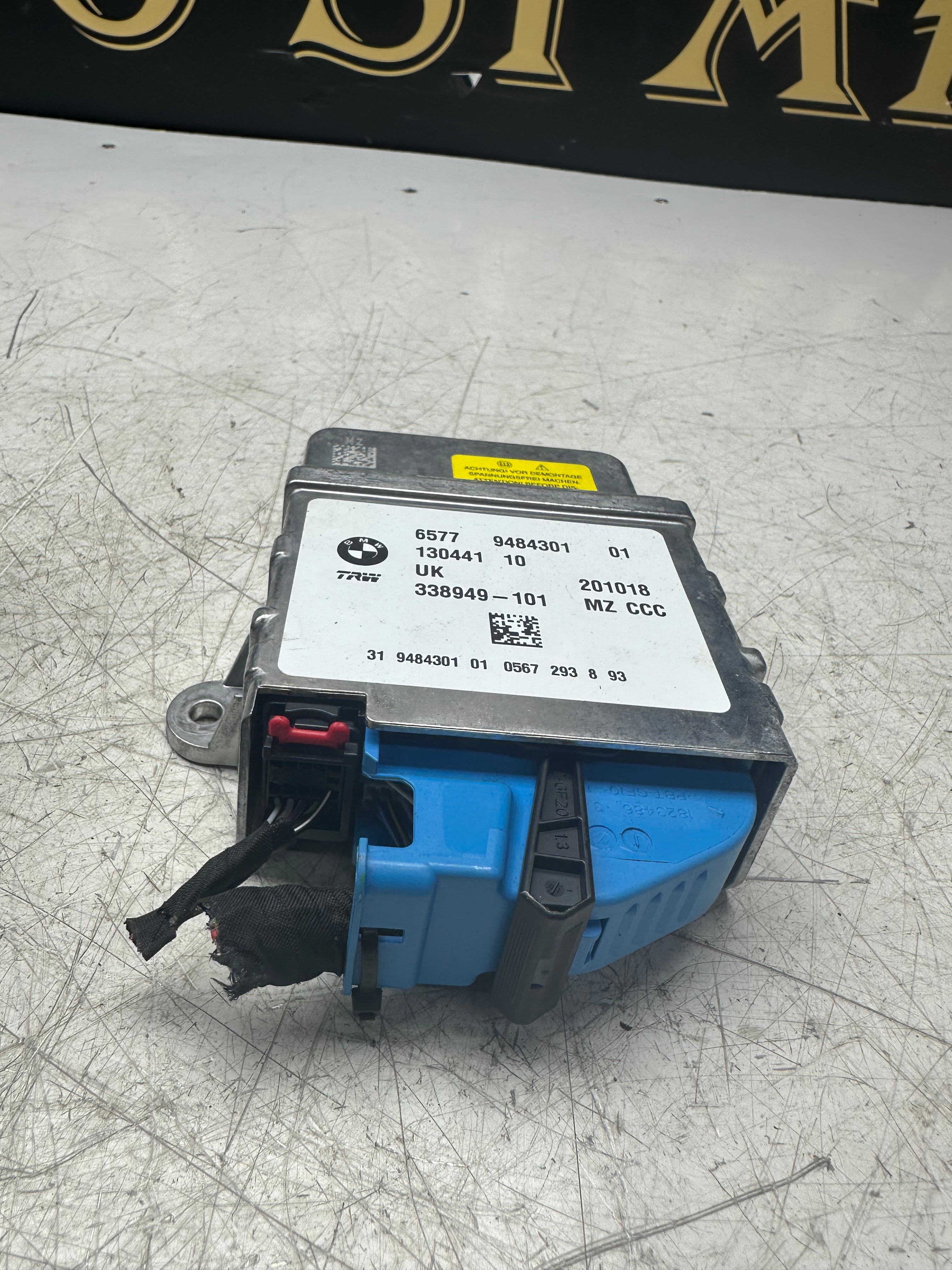 BMW x1 f48 2016 to 2021 Airbag Control Module 9484301