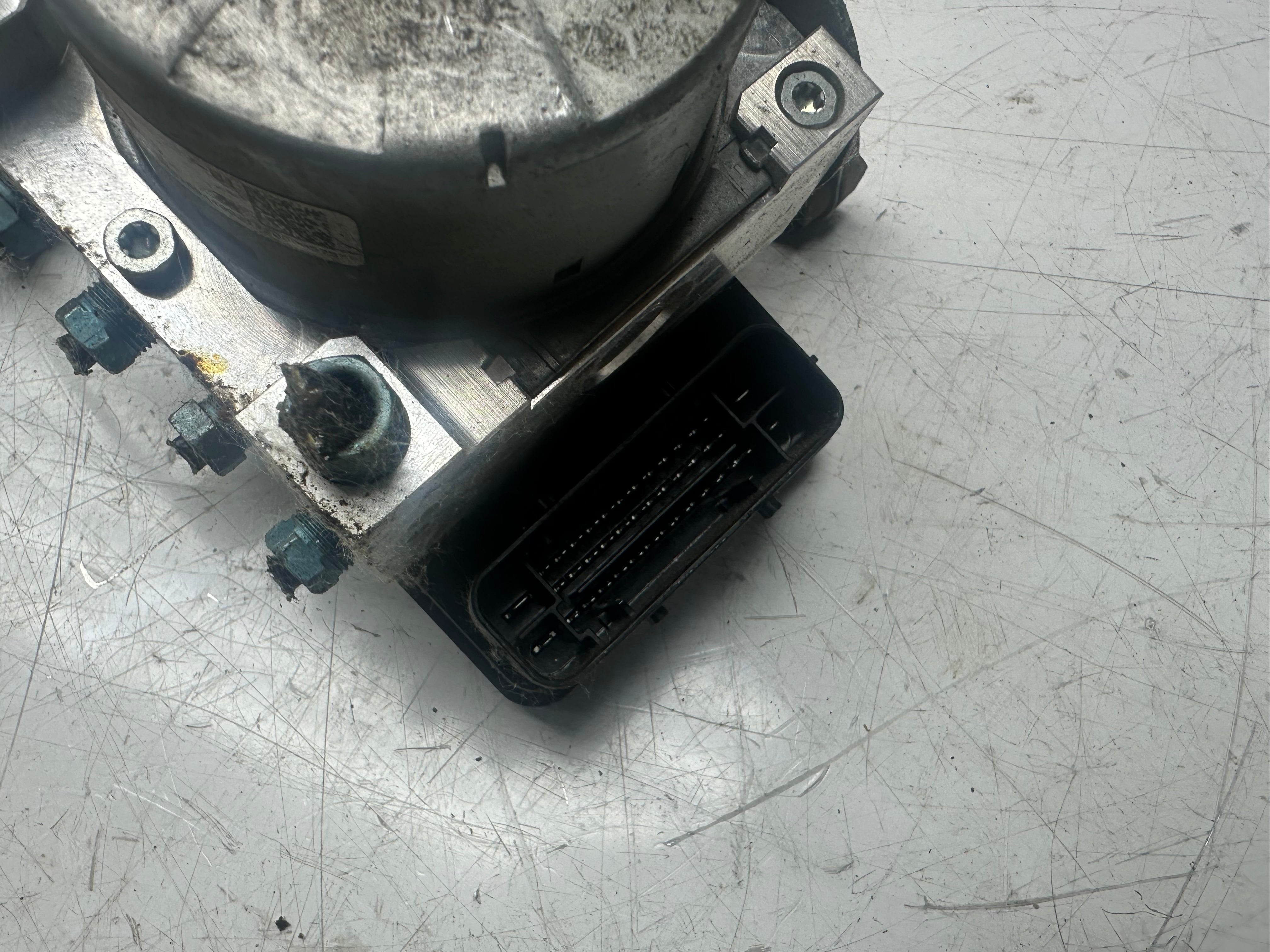 BMW 1 & 3 Series ABS Pump ECU Unit (3451-6887509-01) (6887510) (10.0220-1084.4)