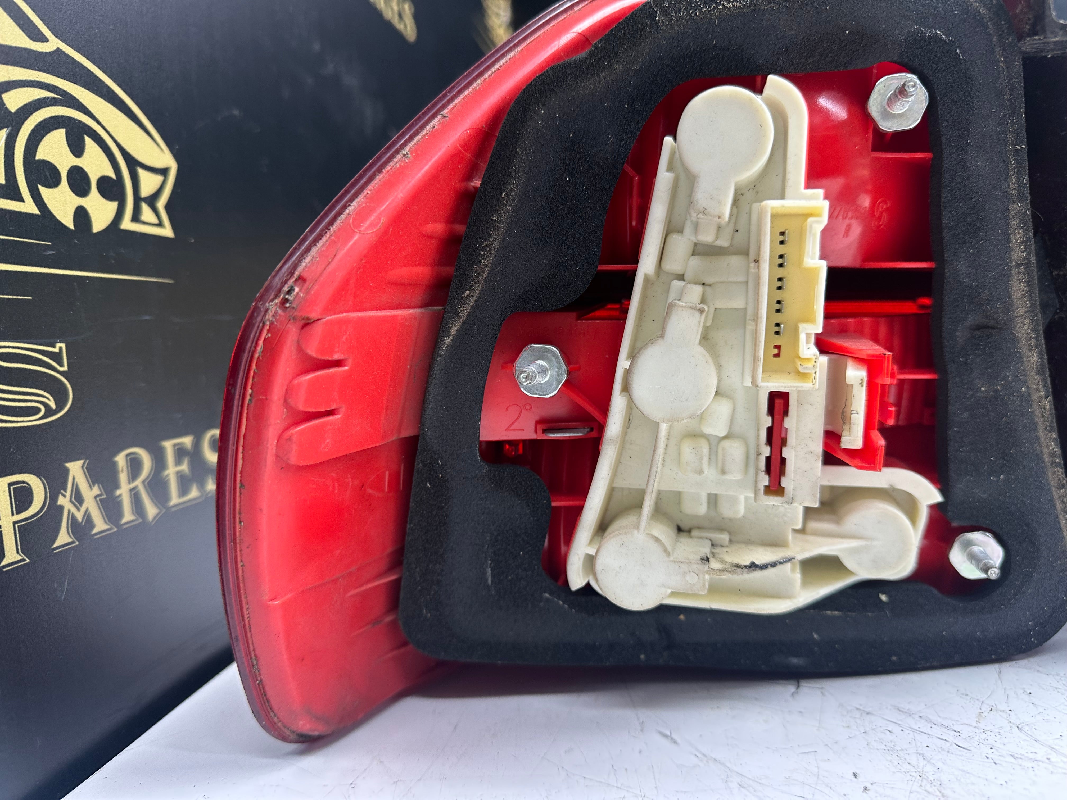 BMW E90 2004-2008 Right Rear Taillight RH Exterior (276302 R)