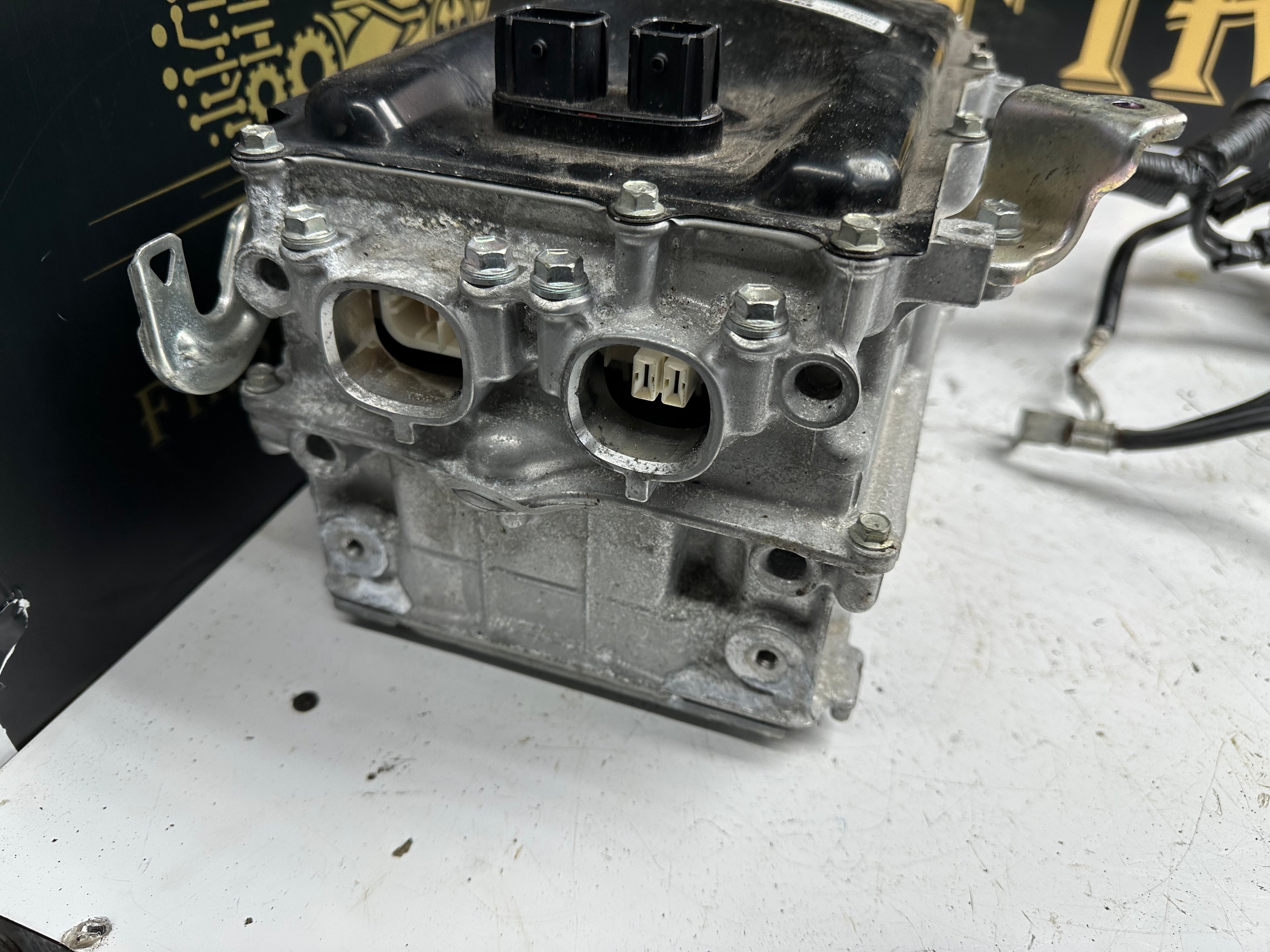 Toyota Corolla Hybrid Inverter Assy with Converter (G9200-47331) (22JTED4733122J120220)