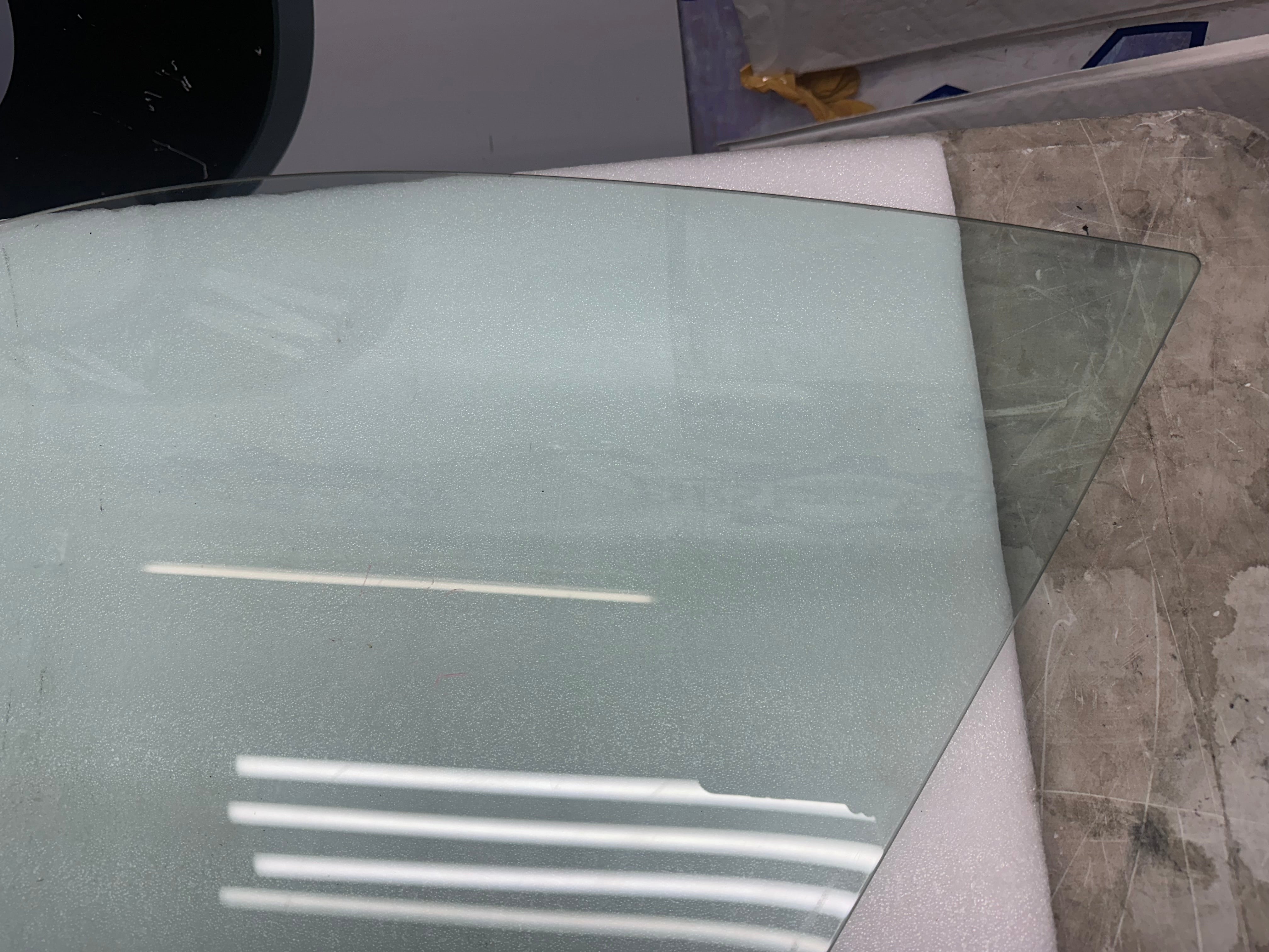 BMW 1 Series F20 Left Front Door Glass – 2011–2019