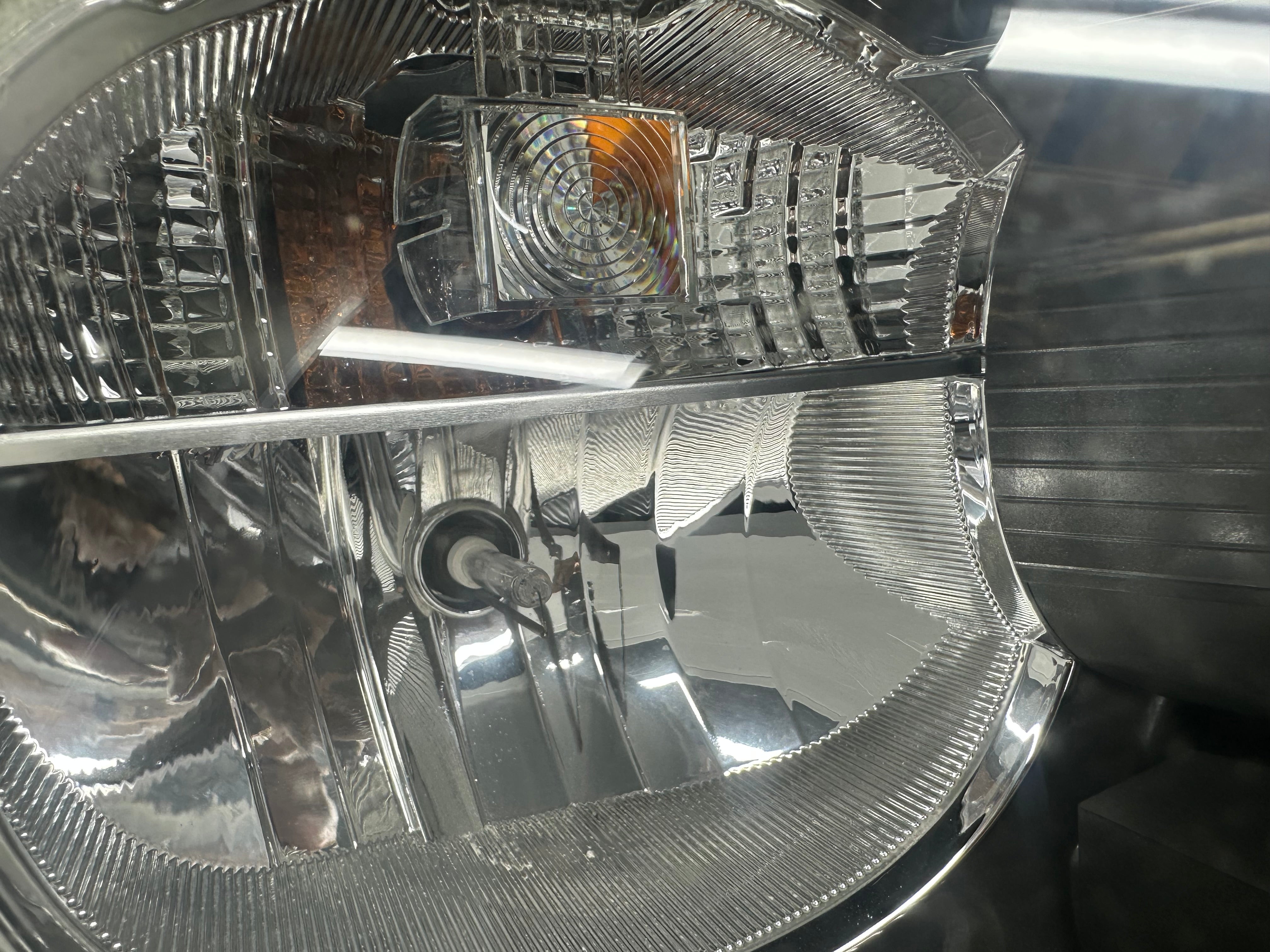BMW 1 Series F20 F21 Halogen Right Headlight (7229686-07)