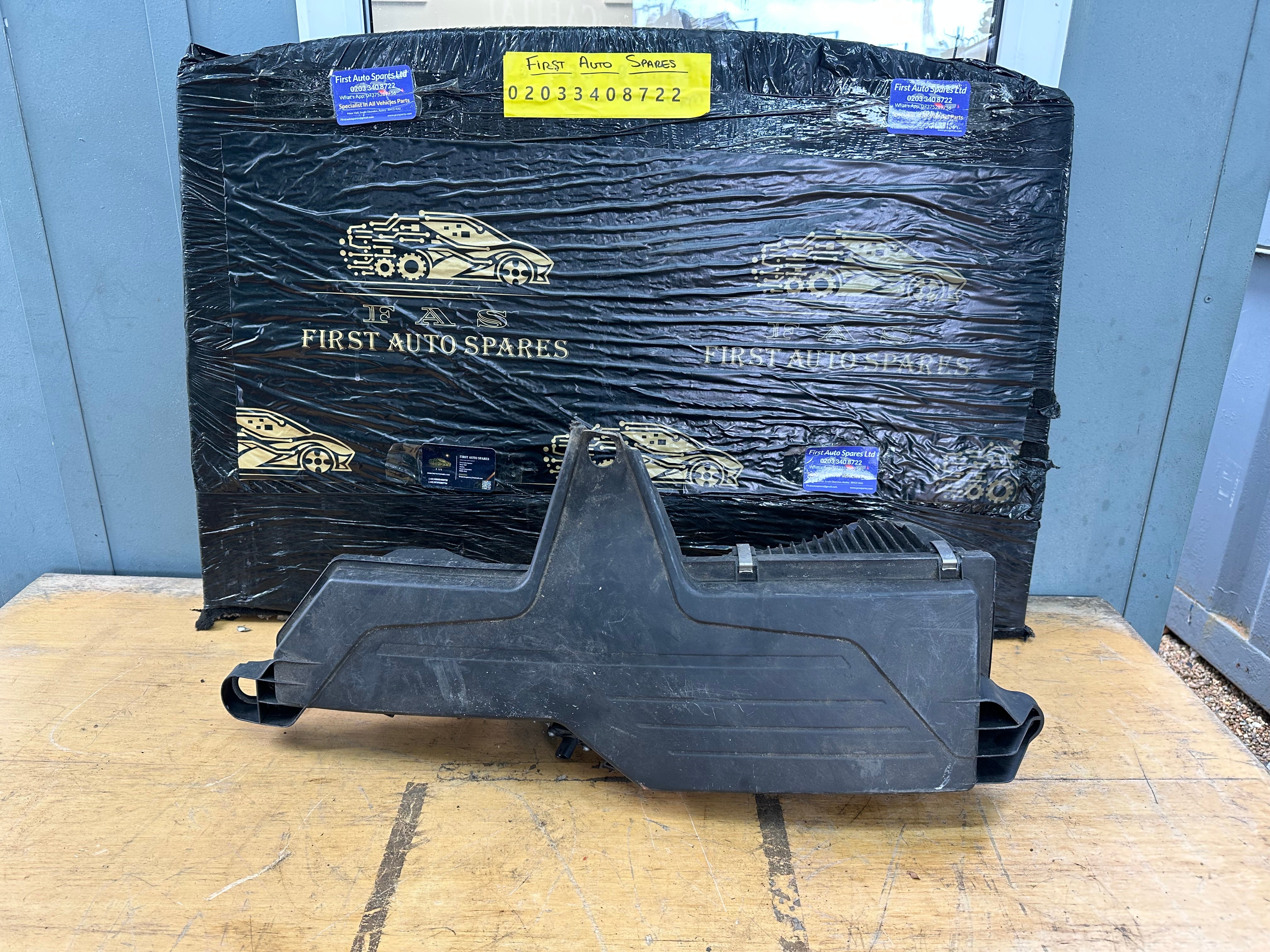BMW 1 2 3 4 Series F20 F21 F22 F23 F30 F32 Air Filter Box (8578649) (107378-10)