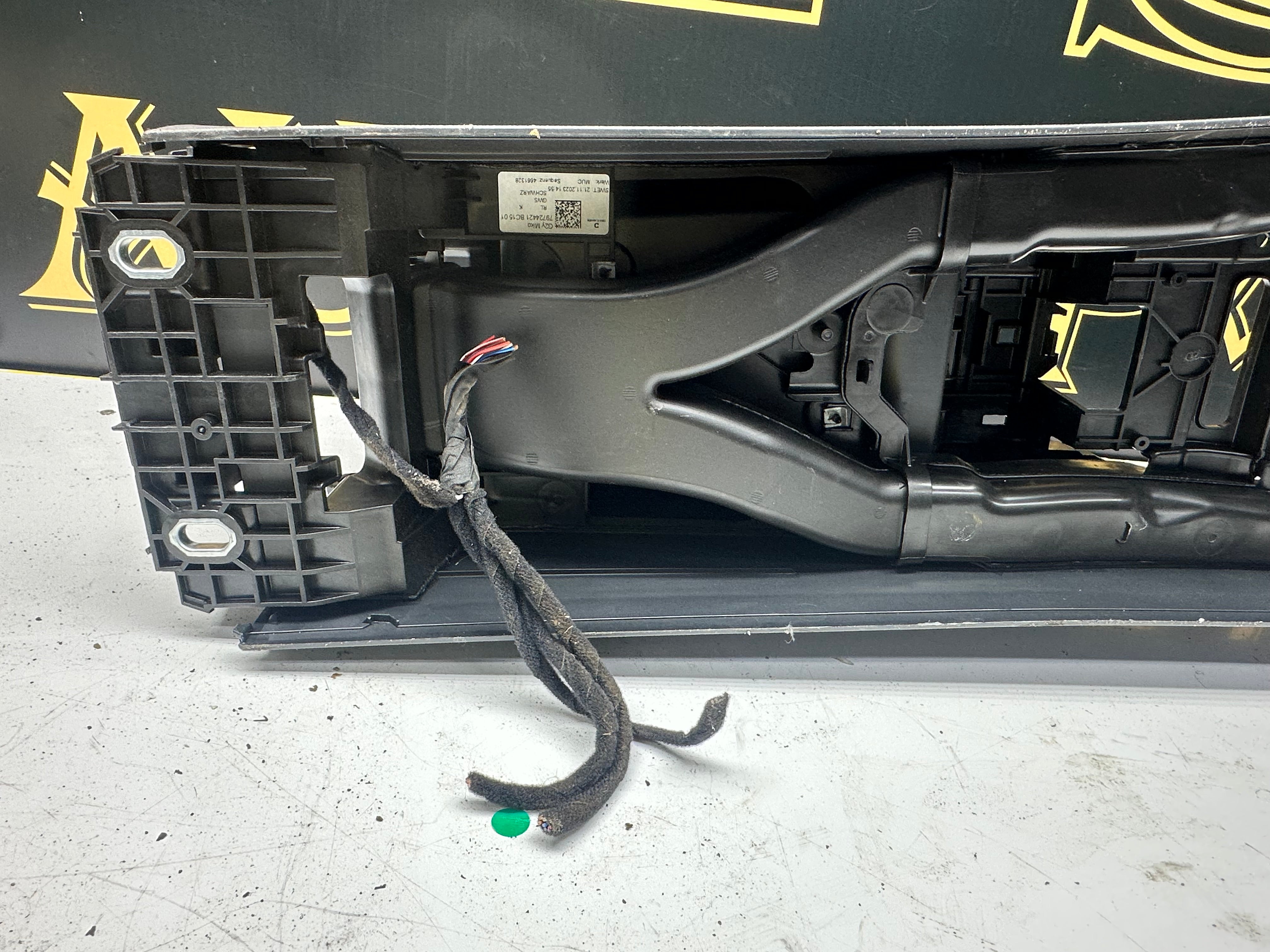 BMW 3 Series G20 G21 G28 2018-2024 Centre Console (106038715C) (5116 6806778)