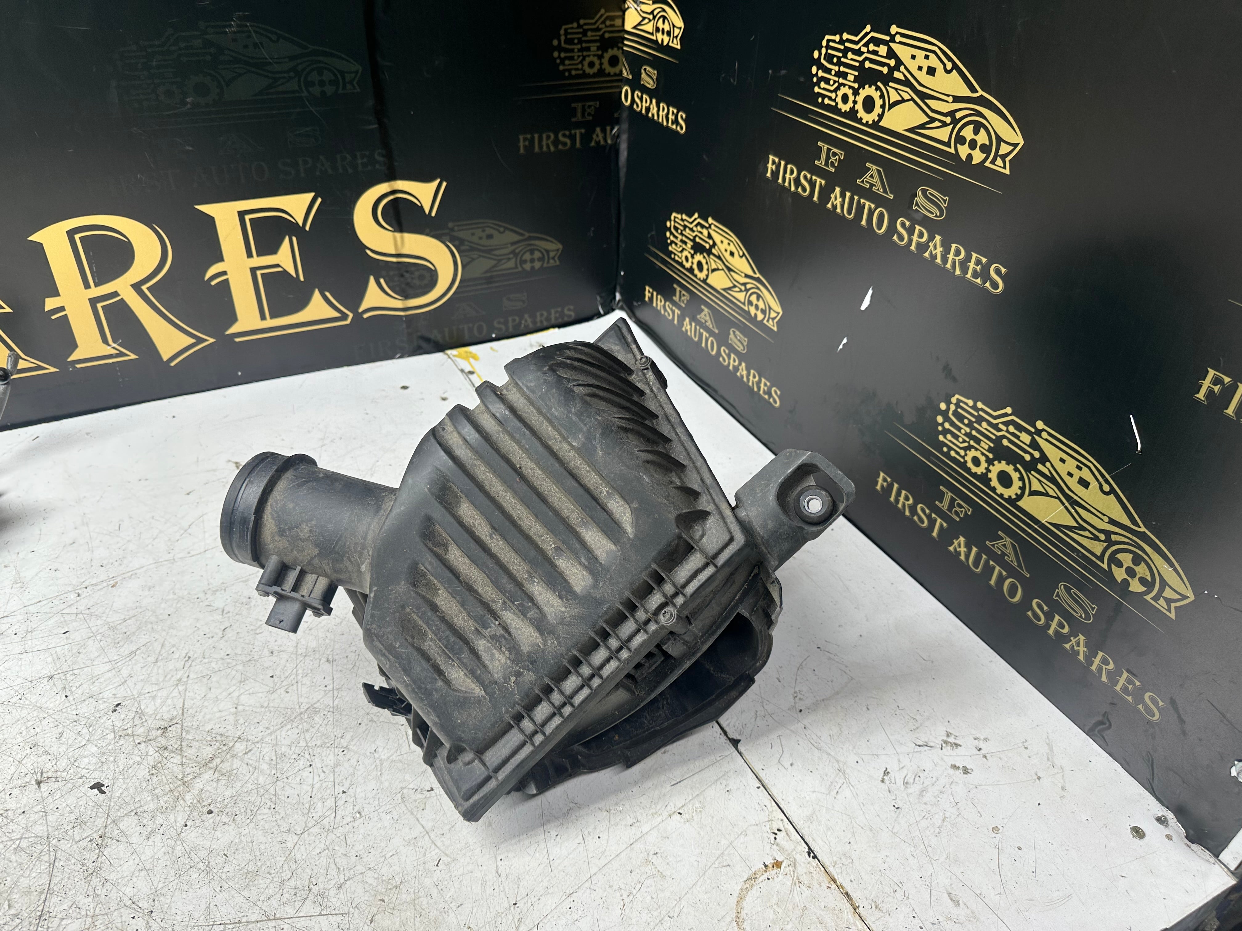 Mini Cooper F56 2018 Sport Air Filter Box 1.5 Petrol (8655834 03)